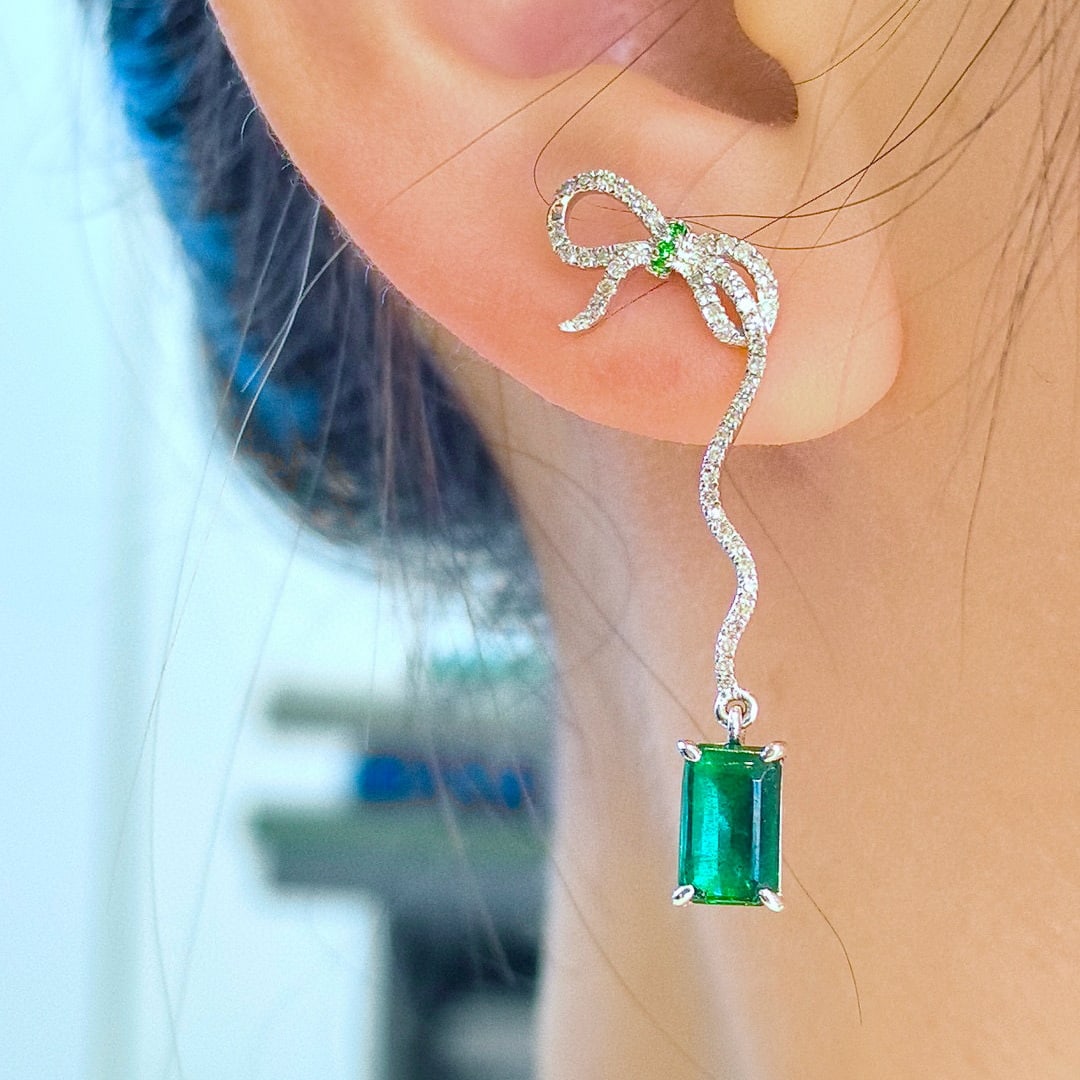 14k Gold 2.84 Ctw Vivid Green Natural Emerald & Diamond Earrings - 5