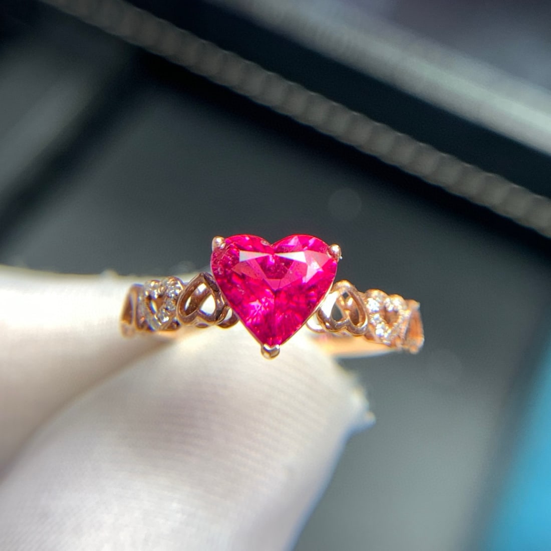 14k Gold 1.5 Ct Natural Tourmaline & Diamond Ring - 2