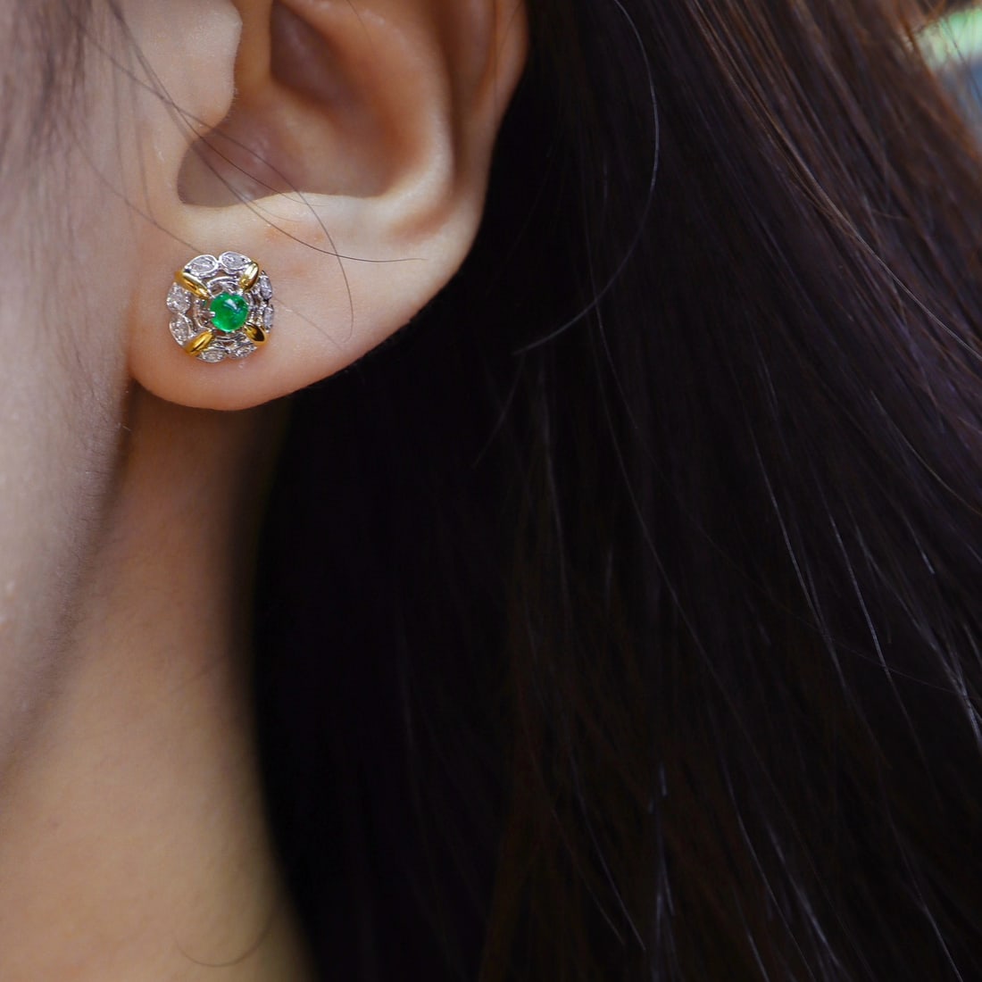 14k Gold 0.27 Ct Vivid Green Natural Emerald & Diamond Earrings - 6