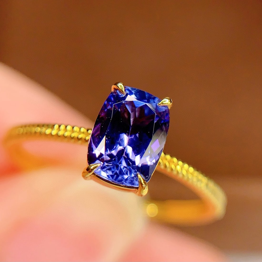 14k Gold 1.3 Ct Natural Tanzanite Ring - 3