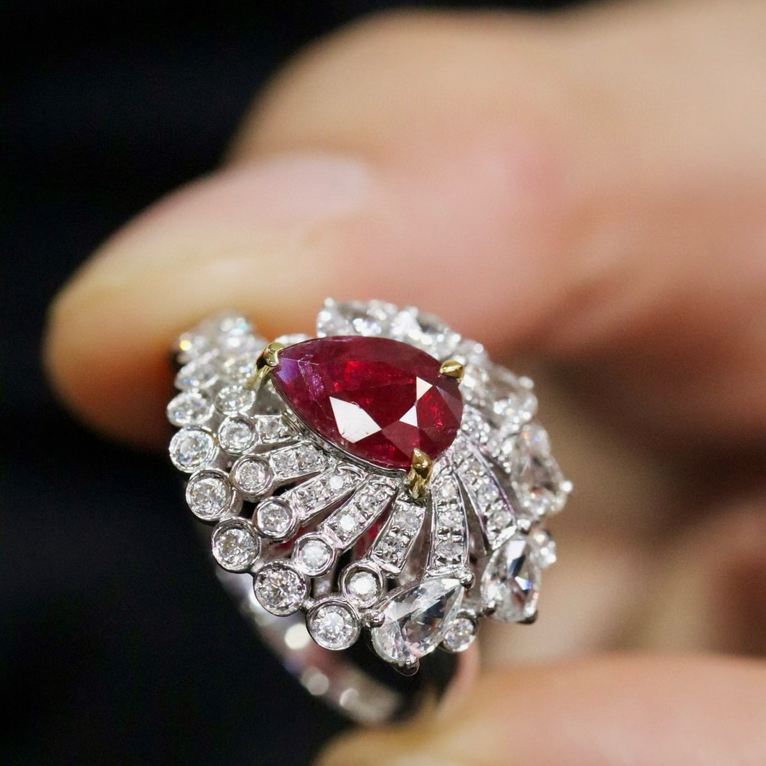 14k Gold 1.38 Ctw Natural Ruby & Diamond Ring - 4