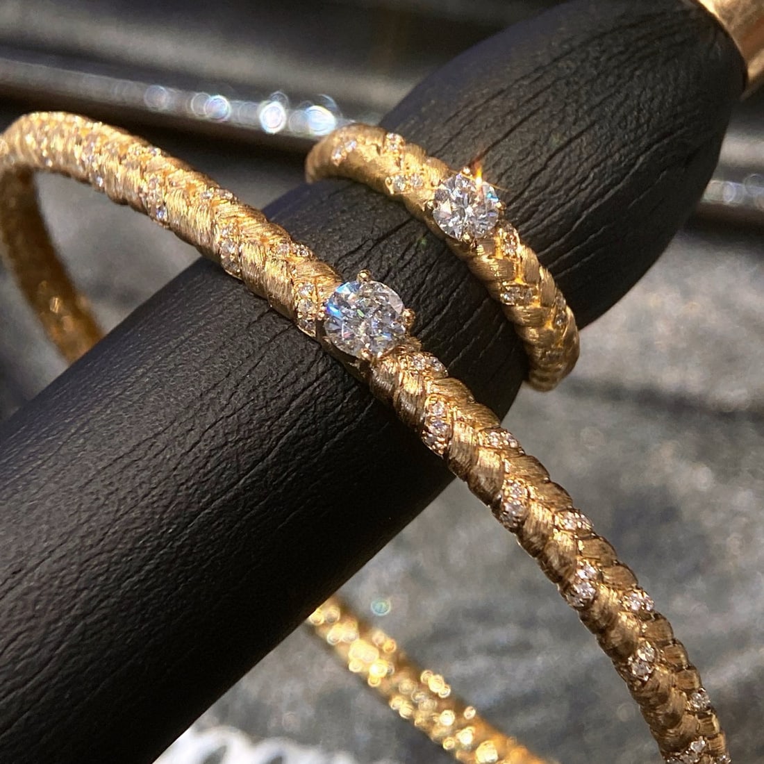 14k Gold 0.5 Ctw Natural H Diamond Jewelry Set: Ref:230998085 // gold content:14k gold // ring size:7. 25us // // bangle // main gemstone:diamond // shape:round // carat weight:0. 2ct // clarity grade:vs-si // color:h // treatment:natural // cut