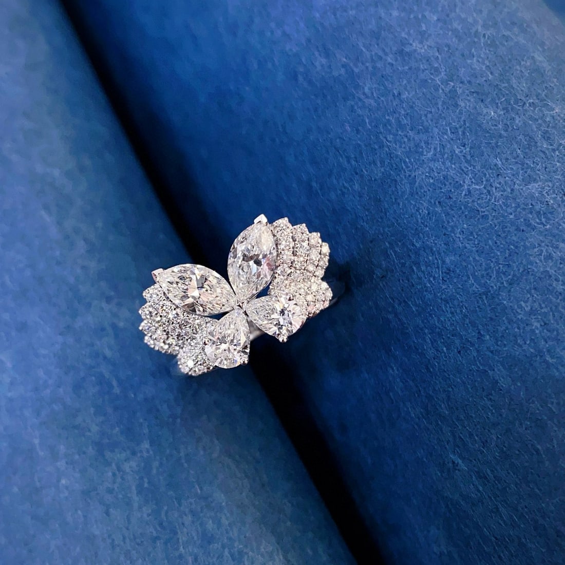 Gia Certified 14k Gold 1.89 Ctw Natural E-f Si1 Marquise & Pear Diamond Ring: Ref:230998084 // gold content:14k gold // ring size:7. 25us // // main gemstone:diamond // certified:gia // shape:marquise & pear // carat weight:1. 60ct // clarity grade:si1 // color:e-f // treatment