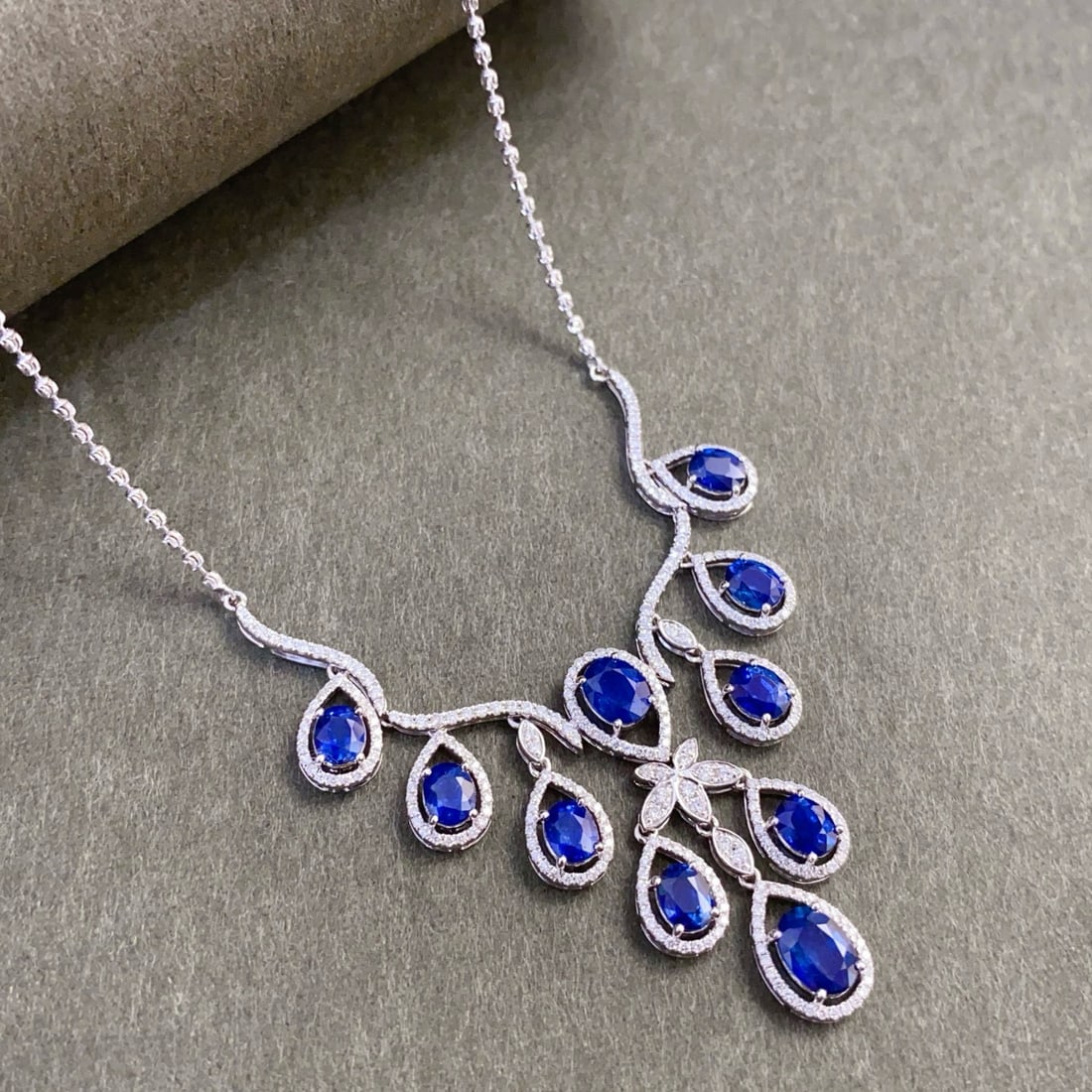 14k Gold 7.63 Ctw Natural Sapphire & Diamond Necklace - 5