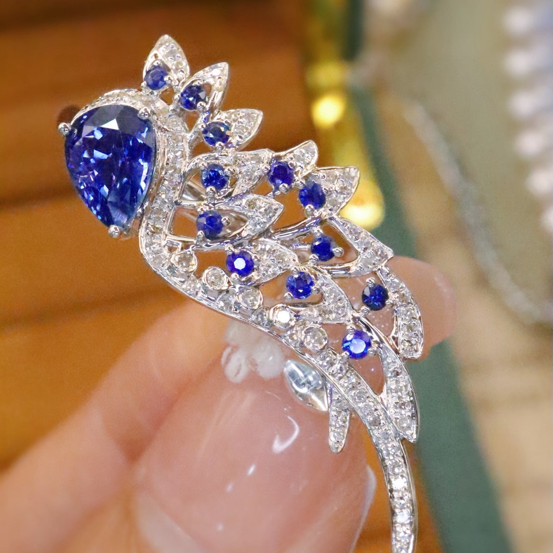 14k Gold 1.80 Ctw Natural Sapphire & Sapphire Ring: Ref:230998091 // gold content:14k gold // ring size:7. 25us // // main gemstone:sapphire // shape:pear // carat weight:1. 42ct // color:royal blue // treatment:natural // // adjacent gemstone 2 :
