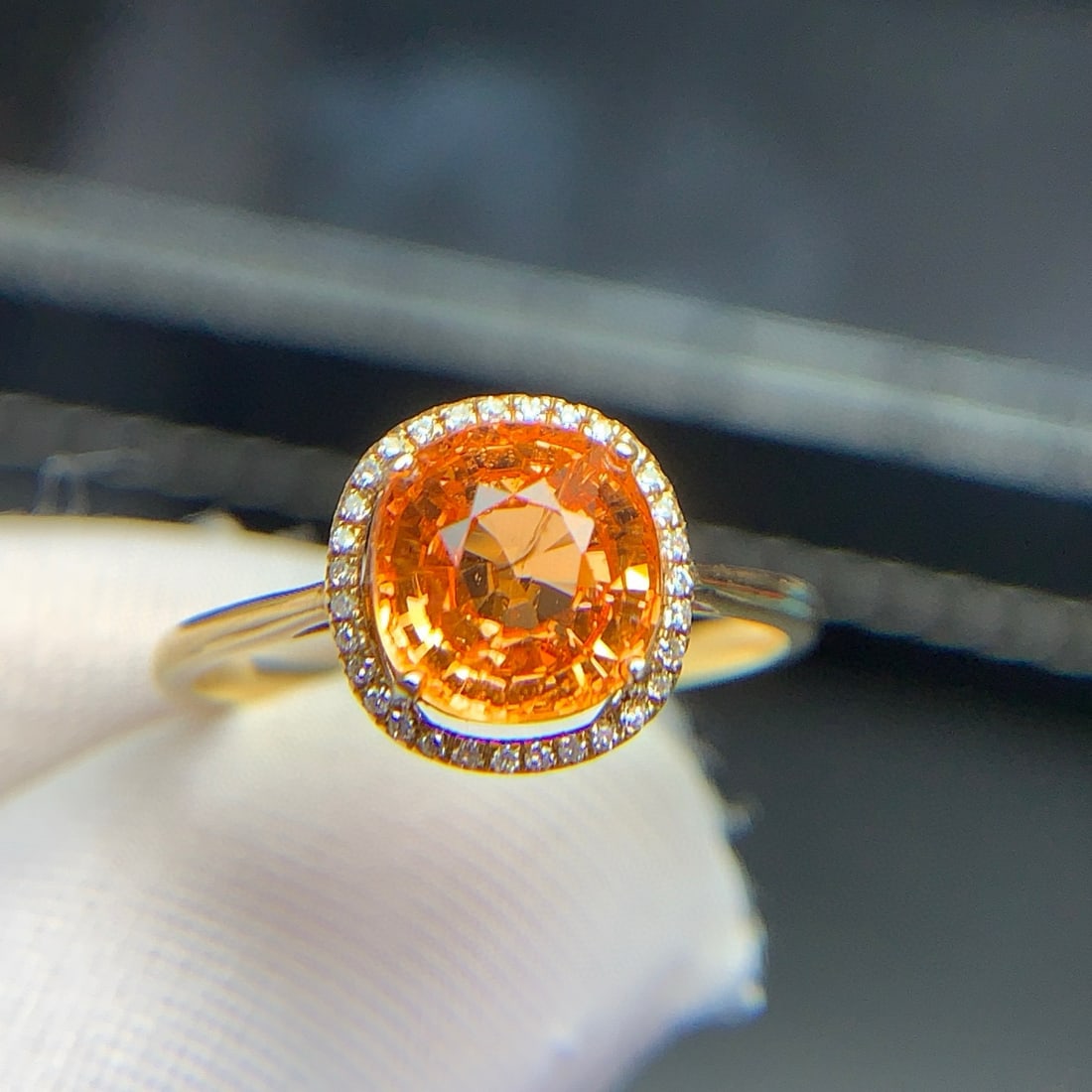 14k Gold 2.36 Ct Natural Spessartine & Diamond Ring: Ref:230998101 // gold content:14k gold // ring size:7. 25us // // main gemstone:spessartine // shape:oval // carat weight:2. 36ct // color:orange // treatment:natural // // adjacent gemstone 2 :