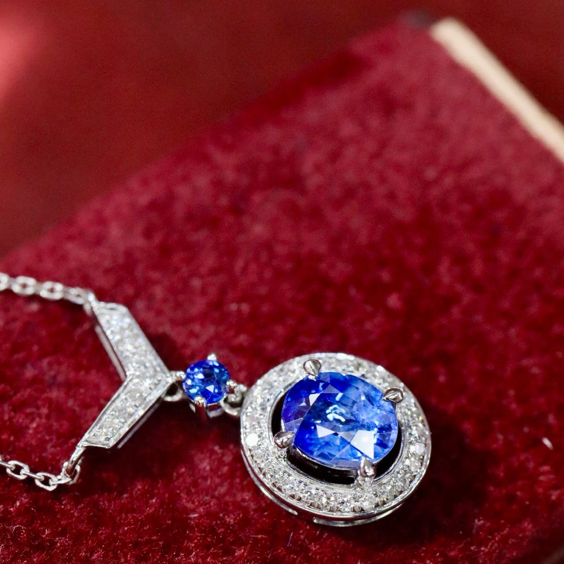 14k Gold 0.94 Ctw Natural Sapphire & Diamond Necklace - 2