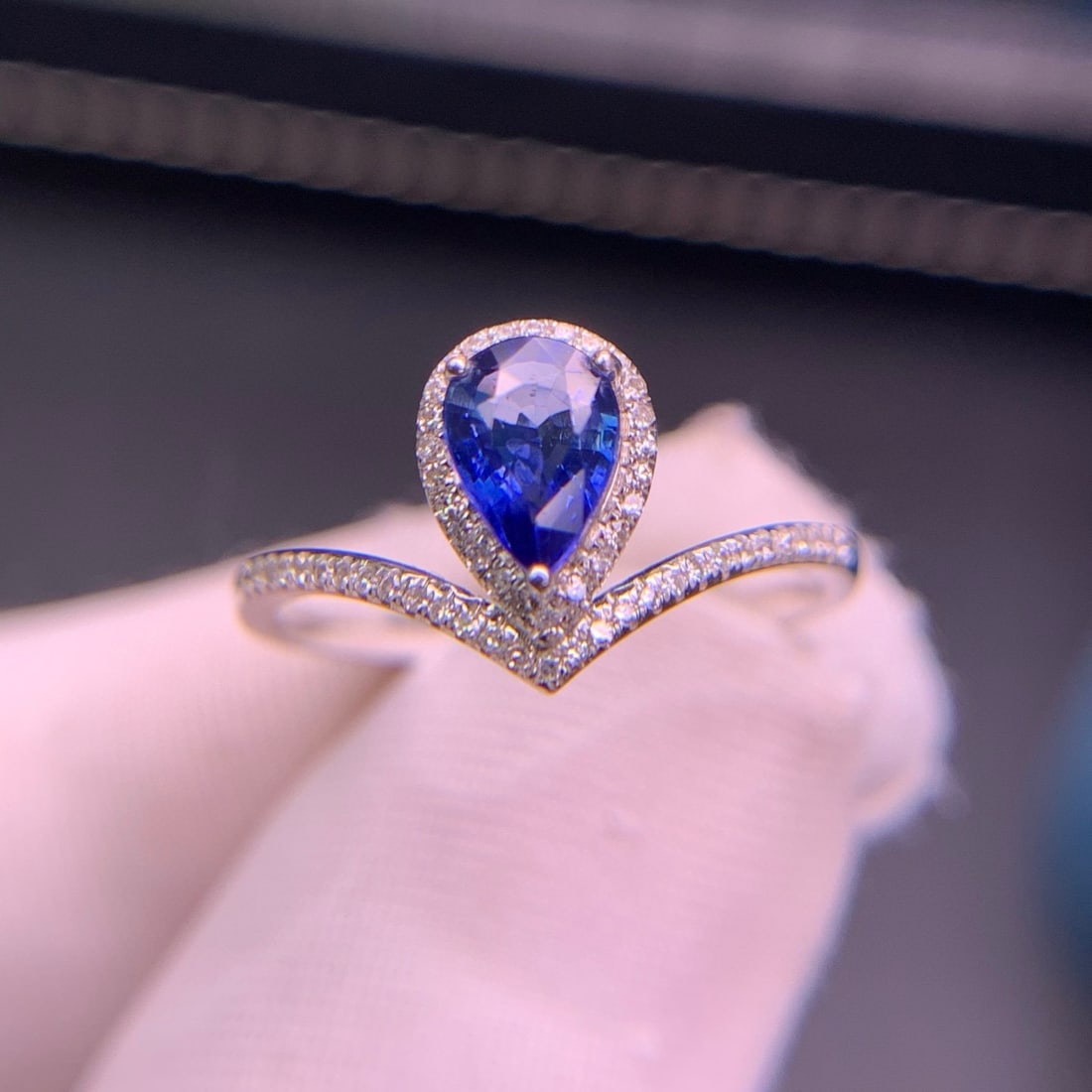 14k Gold 0.72 Ct Natural Sapphire & Diamond Ring - 2