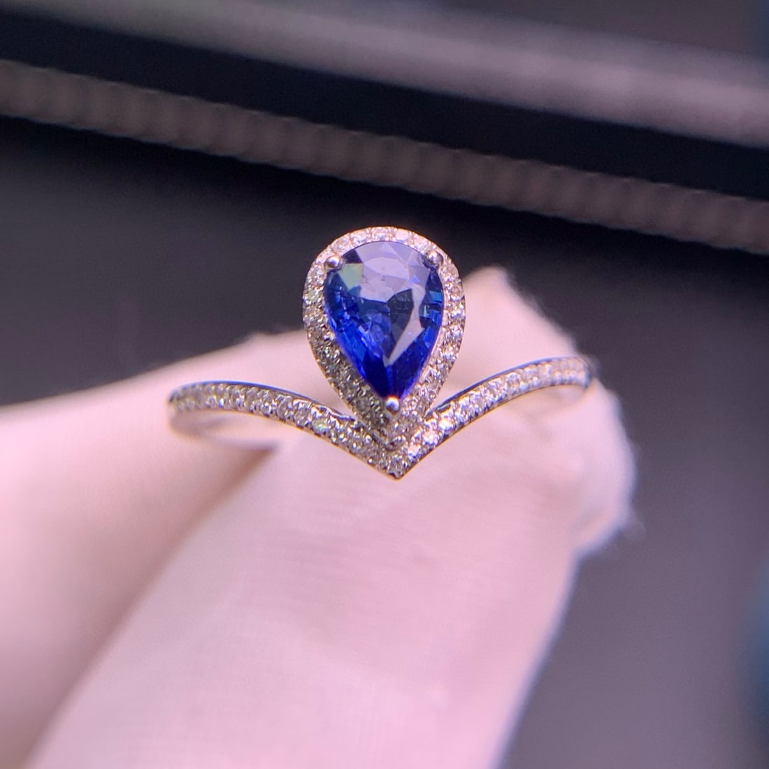 14k Gold 0.72 Ct Natural Sapphire & Diamond Ring - 4