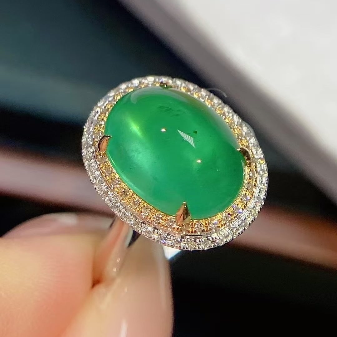 14k Gold 5.09 Ctw Natural Emerald & Diamond Ring: Ref:230998111 // gold content:14k gold // ring size:7. 25us // // main gemstone:emerald // shape:oval // carat weight:4. 87ct // color:green // treatment:natural // // adjacent gemstone 2 : diamond