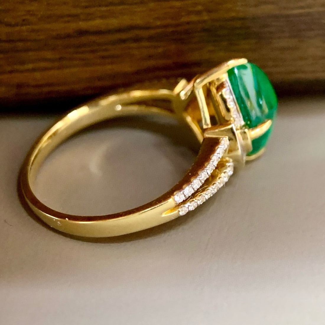 14k Gold 2.30 Ctw Vivid Green Natural Emerald & Diamond Ring - 3