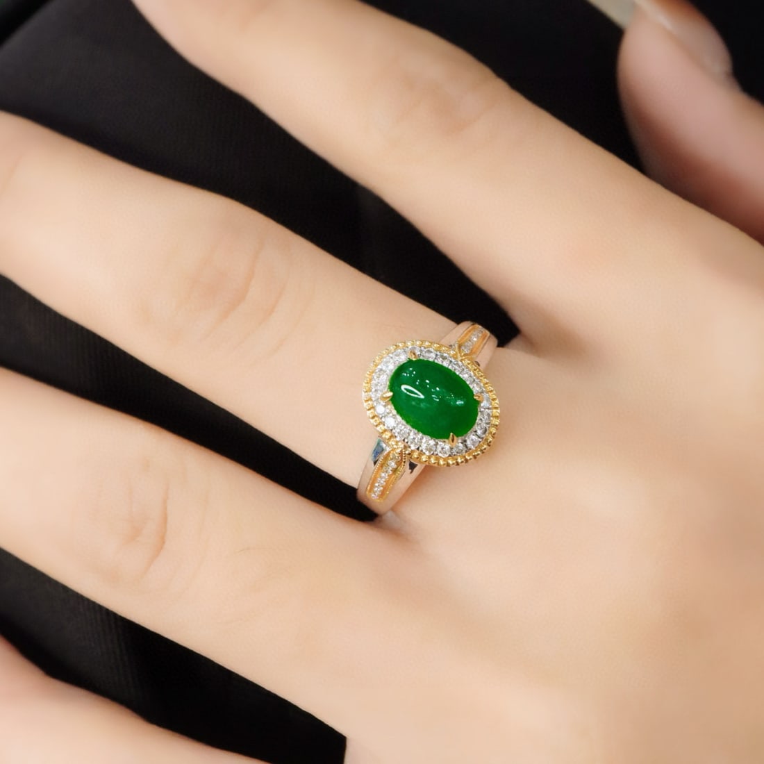 14k Gold 1.76 Ctw Vivid Green Natural Emerald & Diamond Ring - 3