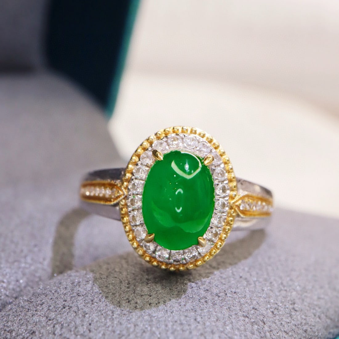 14k Gold 1.76 Ctw Vivid Green Natural Emerald & Diamond Ring - 6