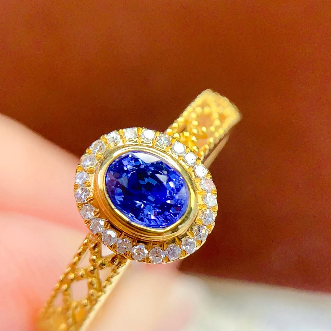 14k Gold 0.6 Ct Natural Sapphire & Diamond Ring - 3