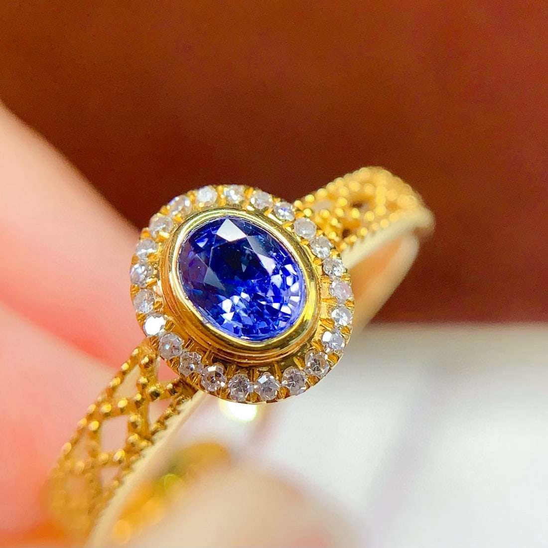 14k Gold 0.6 Ct Natural Sapphire & Diamond Ring - 5