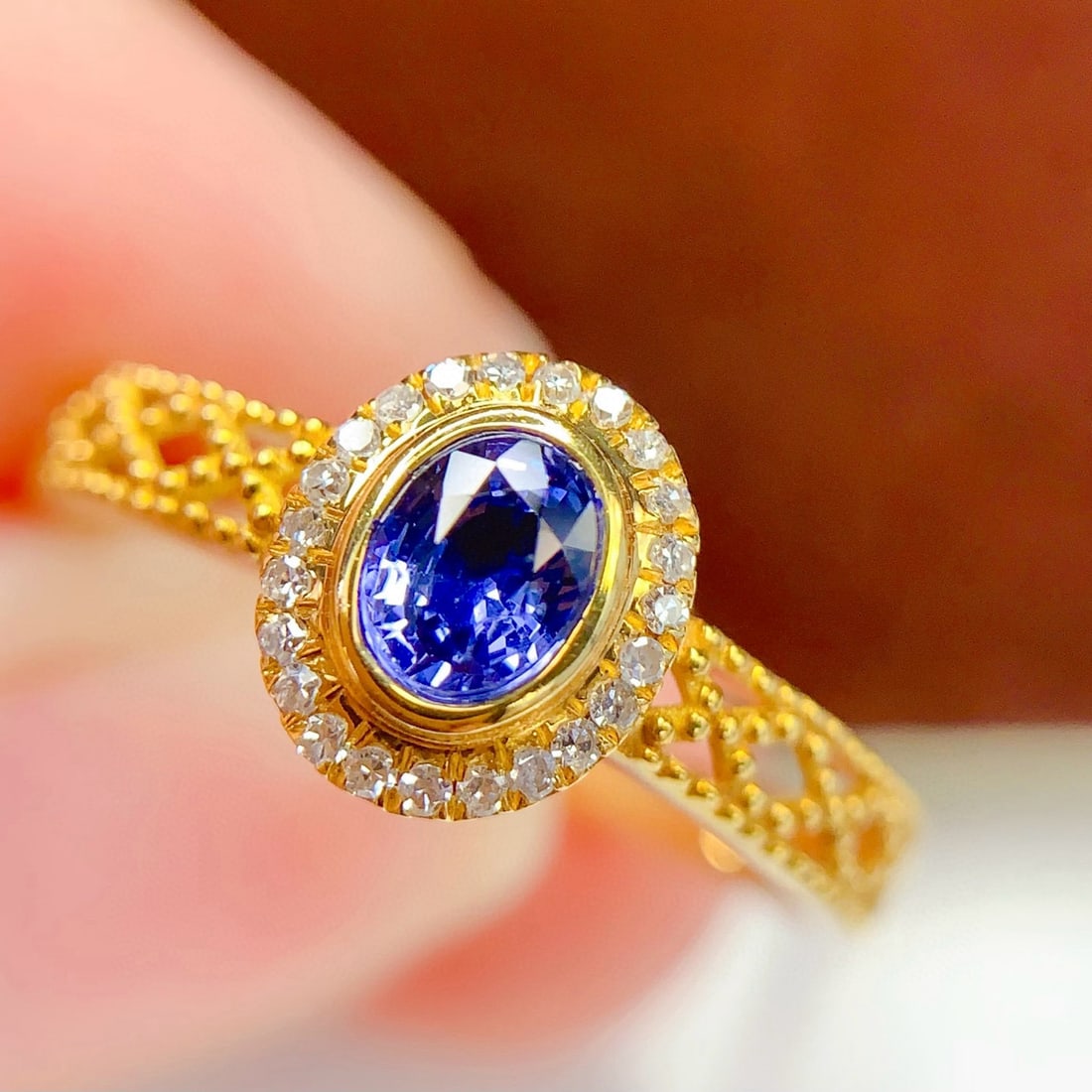 14k Gold 0.6 Ct Natural Sapphire & Diamond Ring - 6
