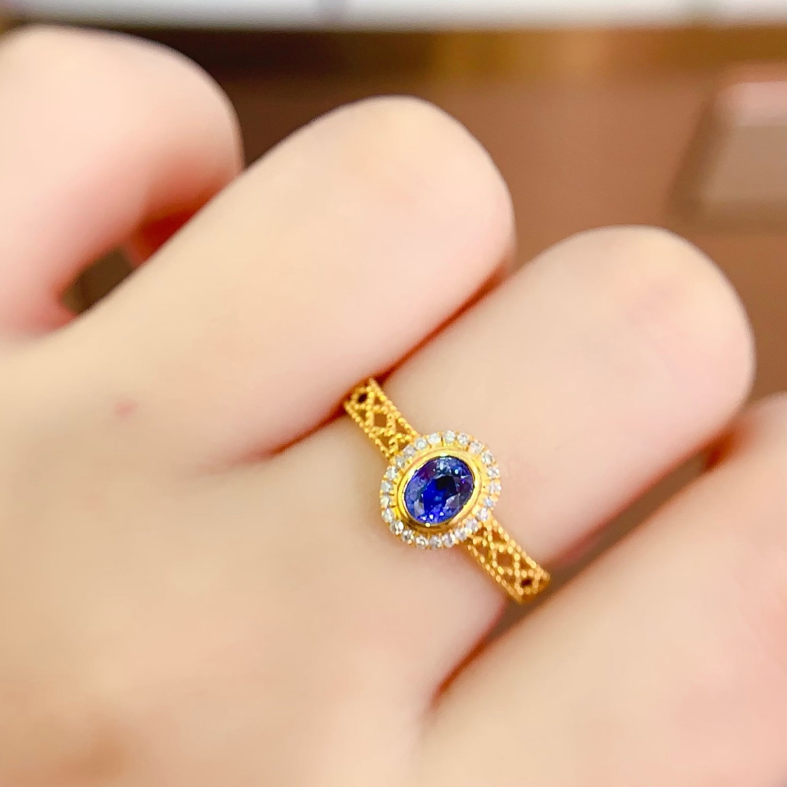 14k Gold 0.6 Ct Natural Sapphire & Diamond Ring - 7