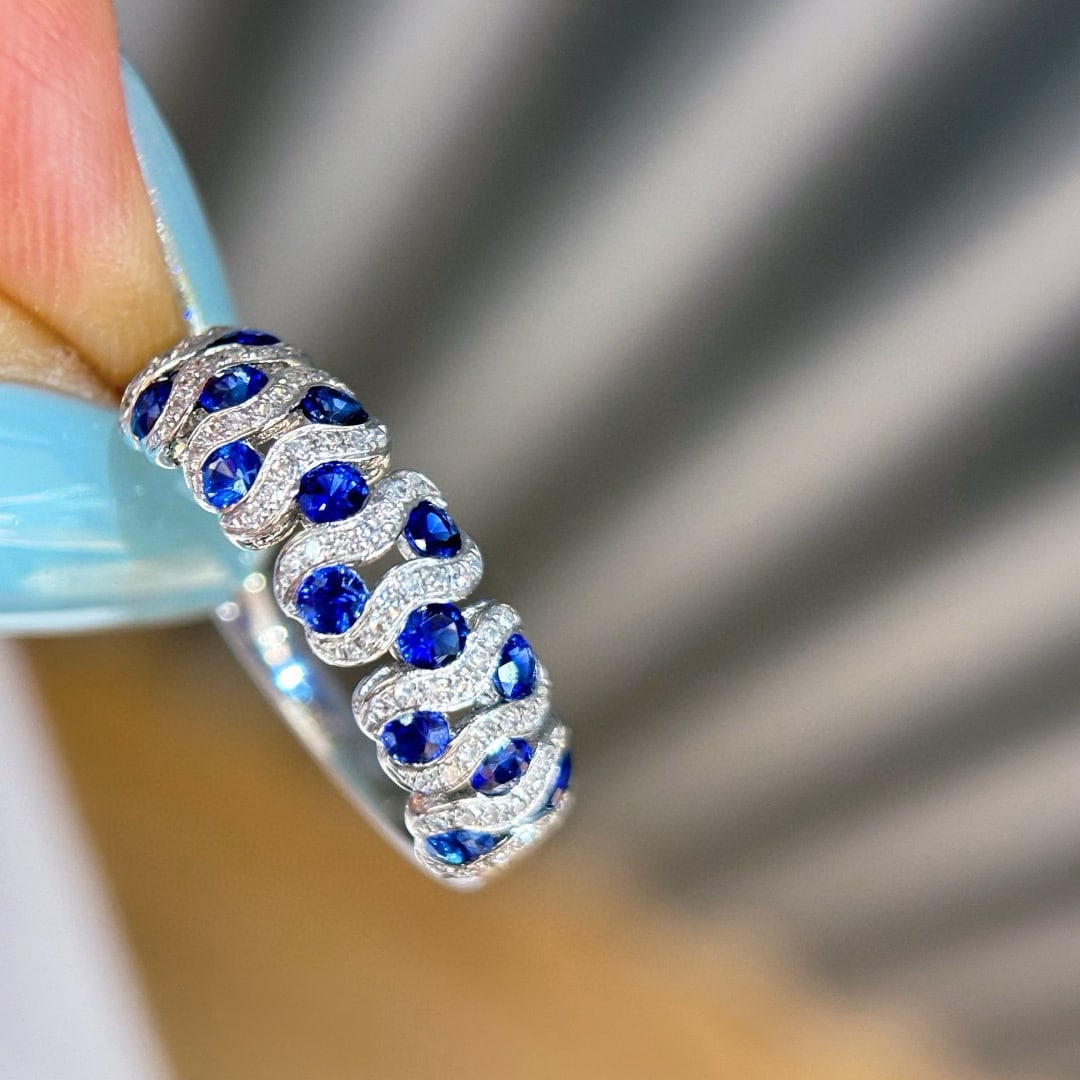 14k Gold 0.8 Ct Natural Sapphire & Diamond Ring: Ref:230998117 // gold content:14k gold // ring size:7. 25us // // main gemstone:sapphire // shape:round // carat weight:0. 8ct // color:blue // treatment:natural // cut grade:g // // adjacent