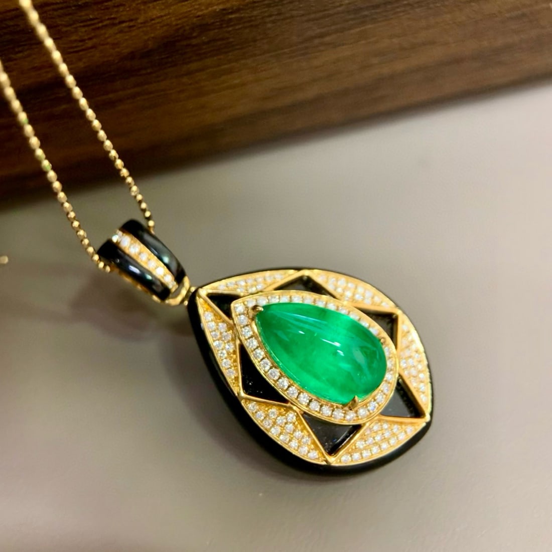14k Gold 4.49 Ctw Vivid Green Natural Emerald & Diamond Pendant( Without Chain ) - 7