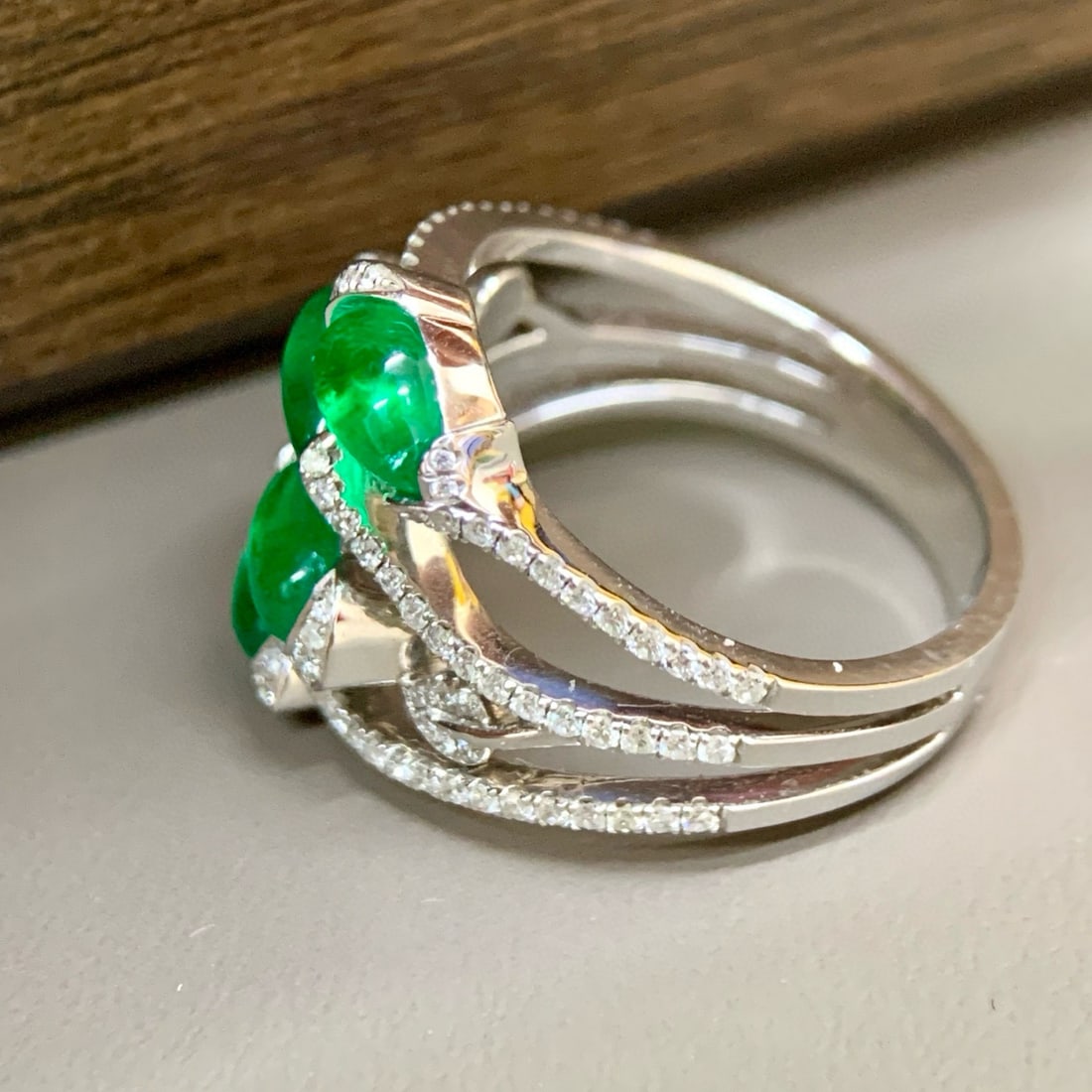 14k Gold 2.53 Ctw Vivid Green Natural Emerald & Diamond Ring - 2