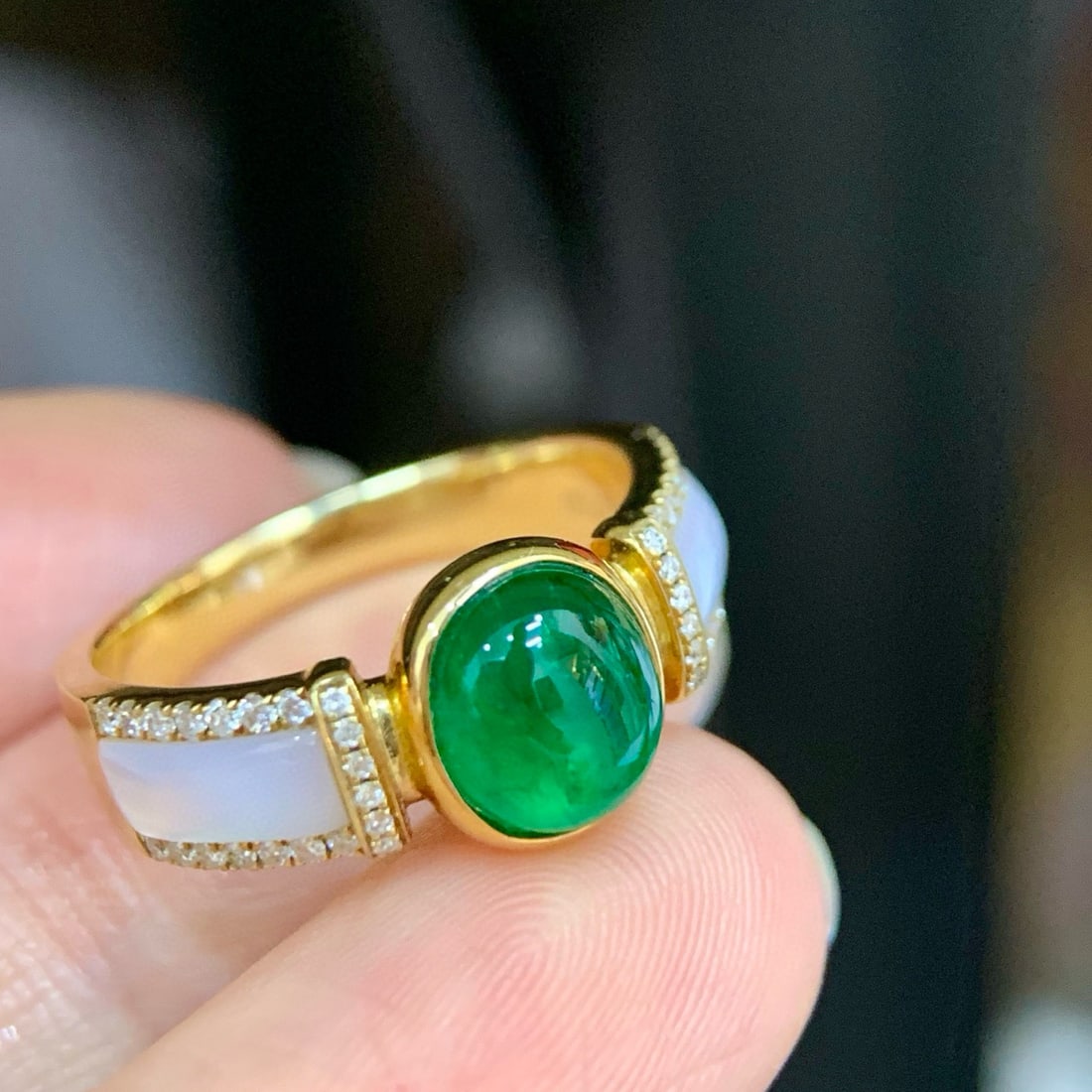 14k Gold 1.79 Ctw Vivid Green Natural Emerald & Diamond Ring - 3