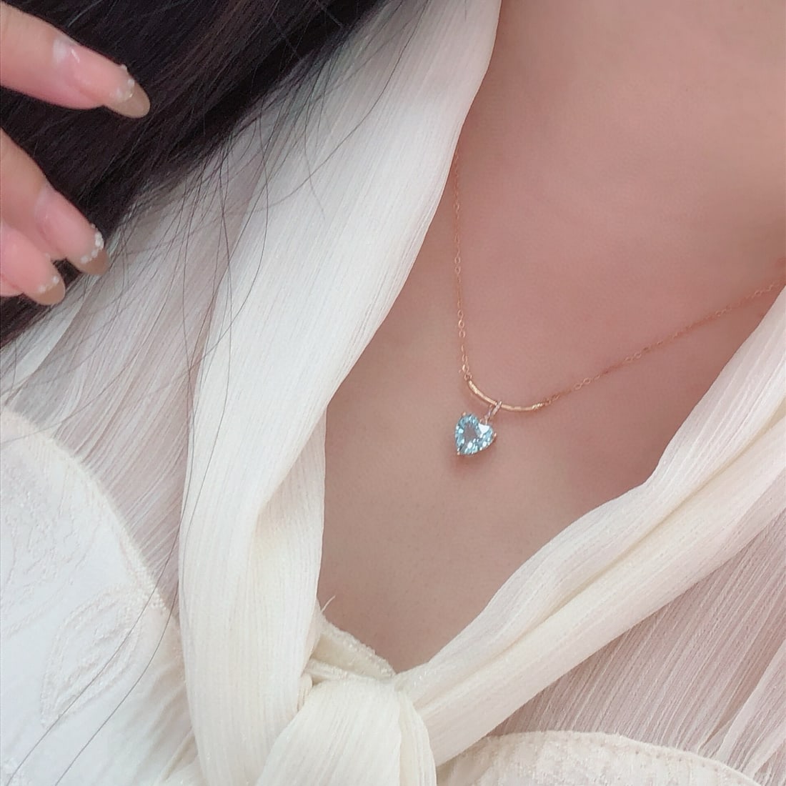 14k Gold 1.7 Ct Natural Aquamarine & Diamond Necklace - 3