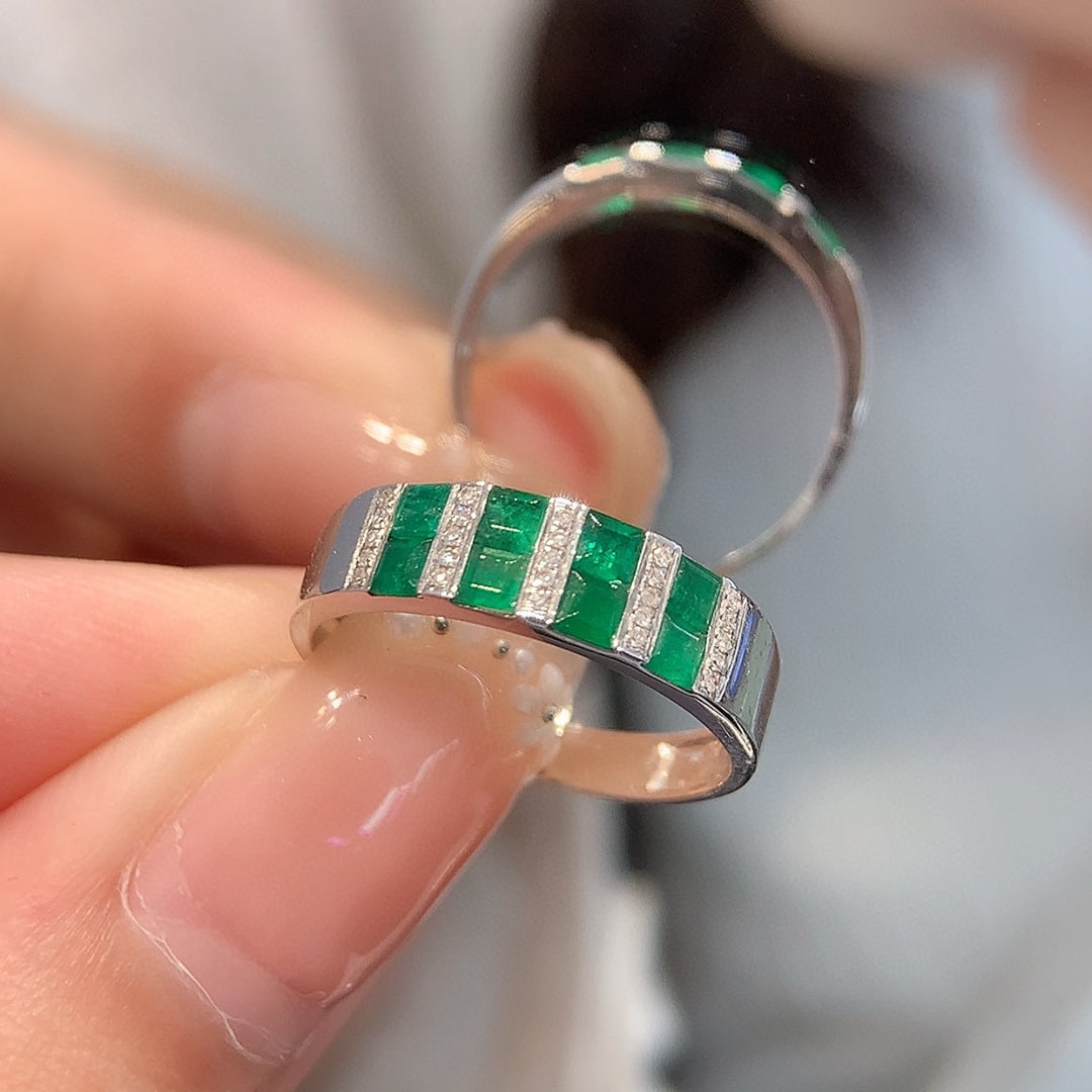 14k Gold 1 Ct Vivid Green Natural Emerald & Diamond Ring - 5