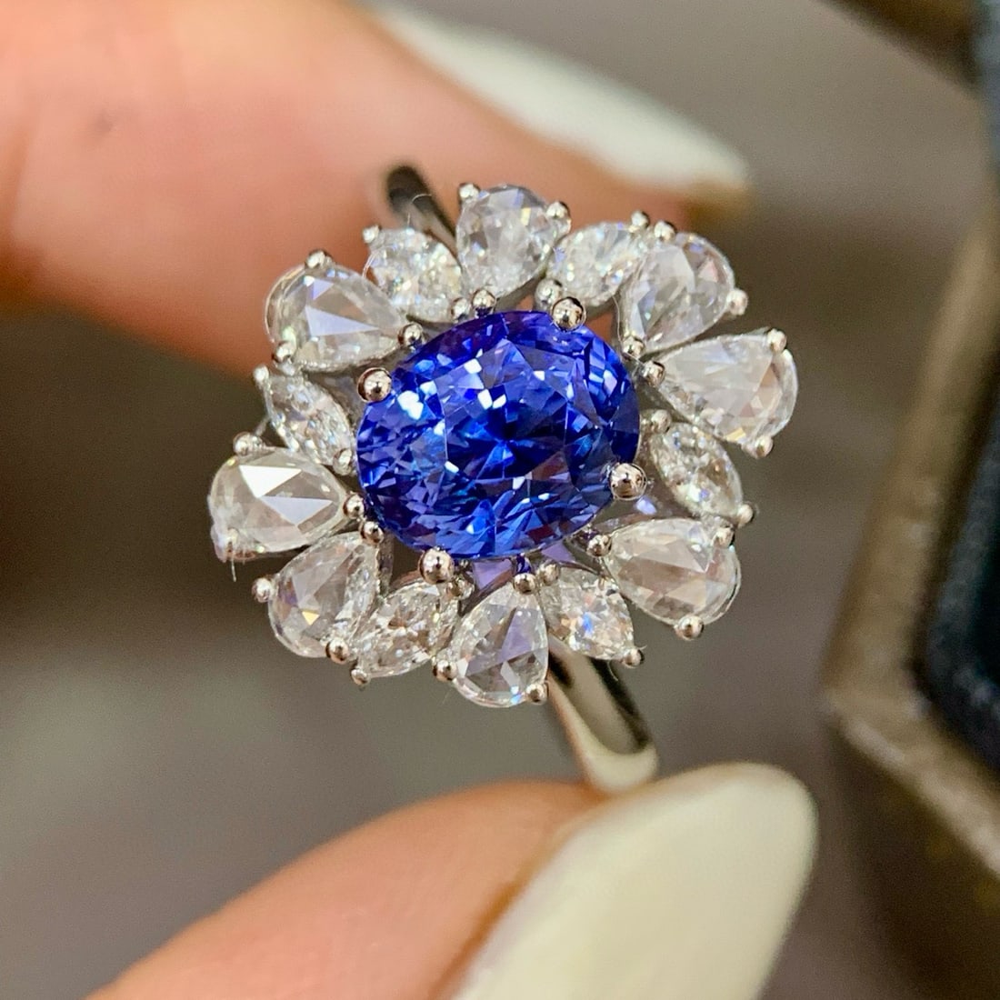 14k Gold 2.88 Ctw Natural Sapphire & Diamond Ring: Ref:230998139 // gold content:14k gold // ring size:7. 25us // // main gemstone:sapphire // shape:oval // carat weight:2. 12ct // color:cornflower blue // treatment:natural // // adjacent gemstone 2 :