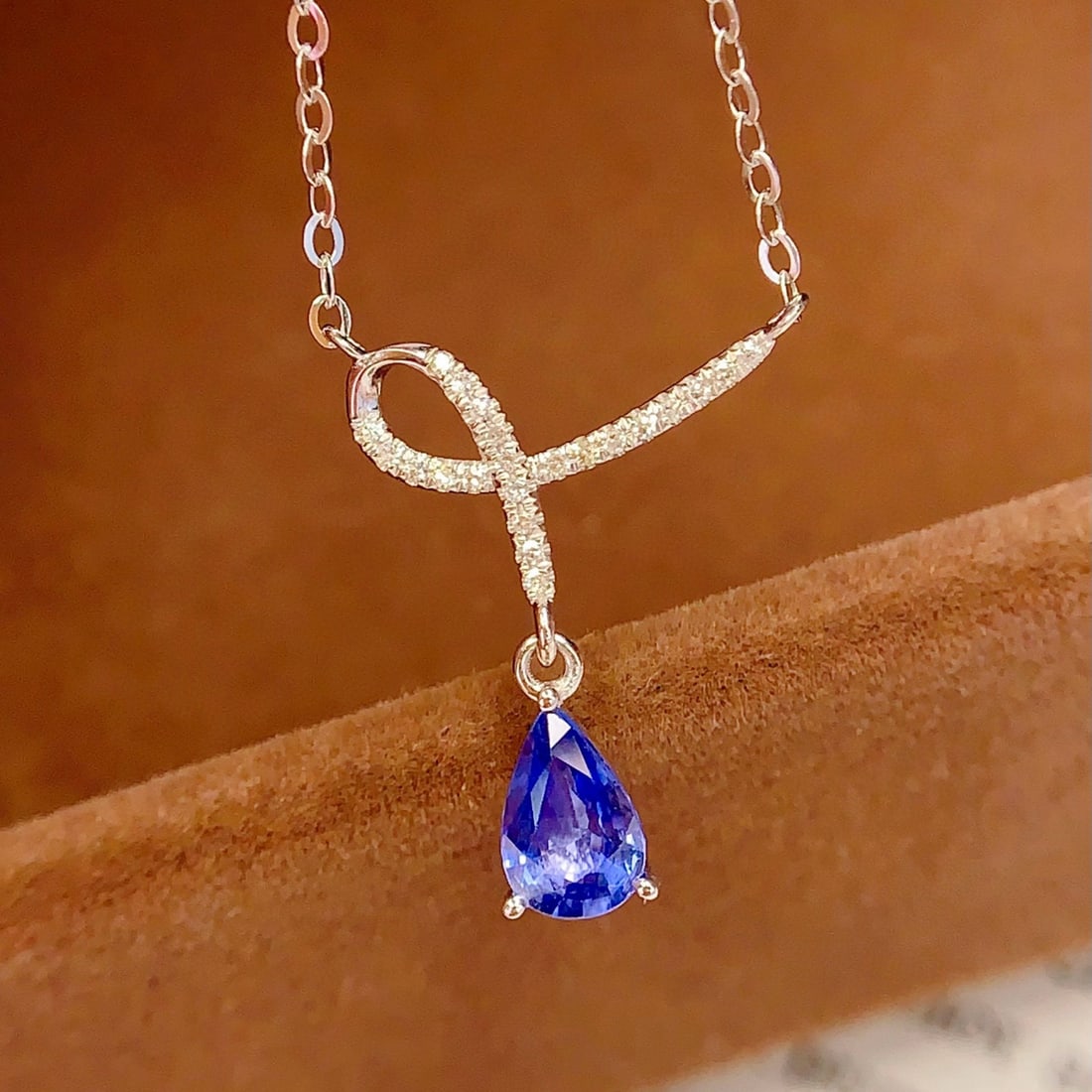 14k Gold 0.7 Ct Natural Sapphire & Diamond Necklace - 5