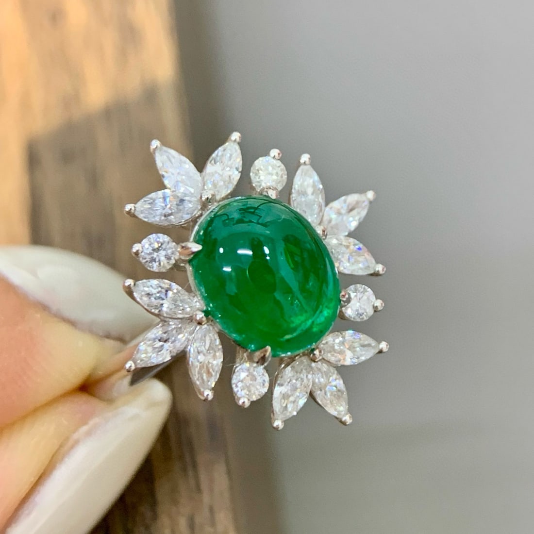 14k Gold 3.15 Ctw Vivid Green Natural Emerald & Diamond Ring - 2