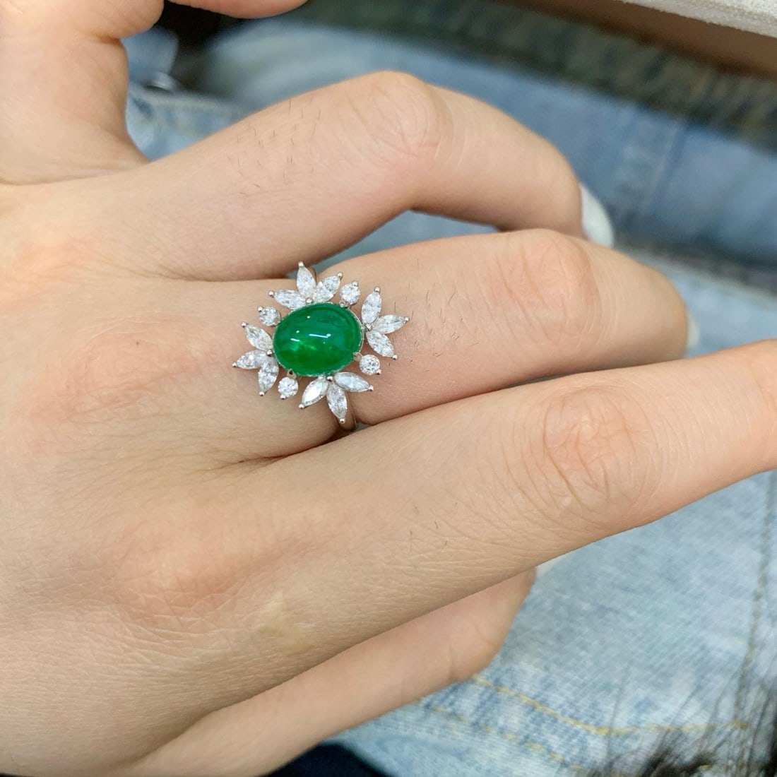 14k Gold 3.15 Ctw Vivid Green Natural Emerald & Diamond Ring - 5