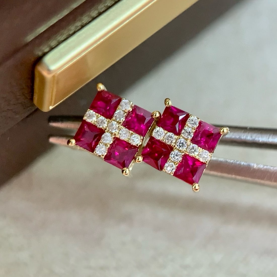 14k Gold 0.62 Ctw Natural Ruby & Diamond Earrings - 5