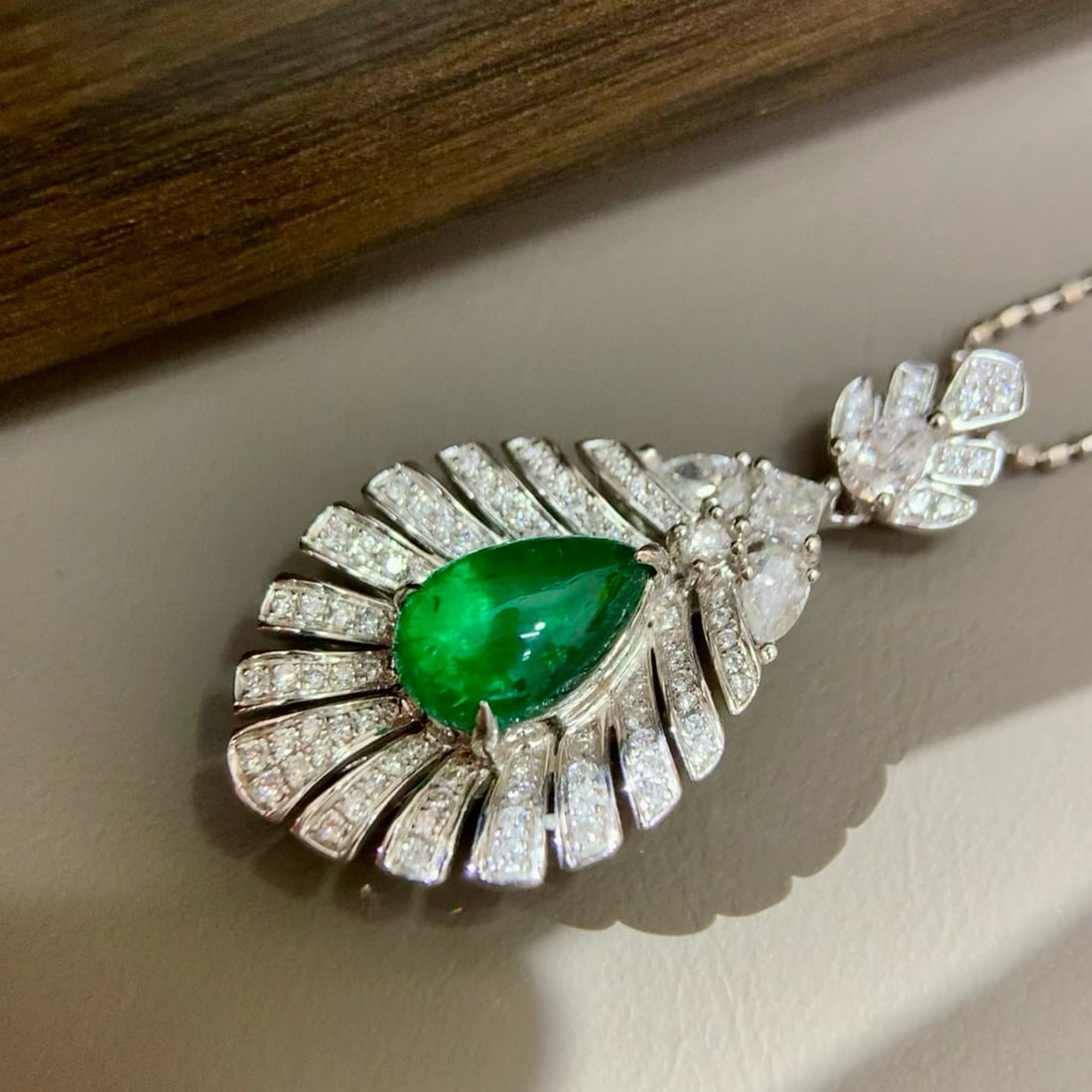 14k Gold 1.52 Ctw Vivid Green Natural Emerald & Diamond Pendant( Without Chain ) - 3