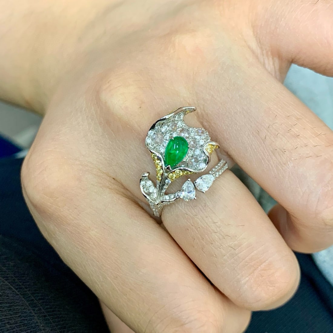 14k Gold 1.92 Ctw Vivid Green Natural Emerald & Diamond Ring - 5