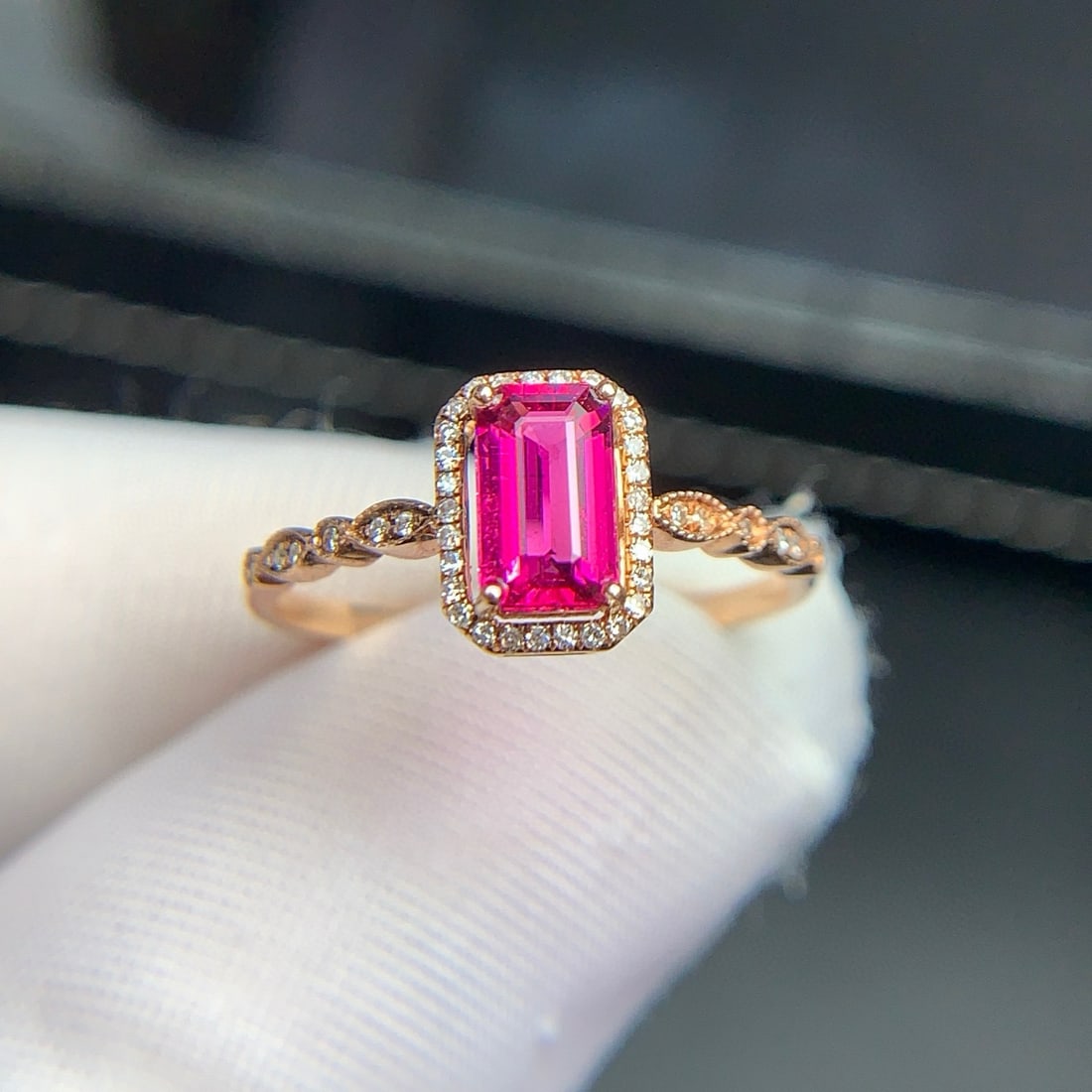 14k Gold 0.8 Ct Natural Tourmaline & Diamond Ring - 5