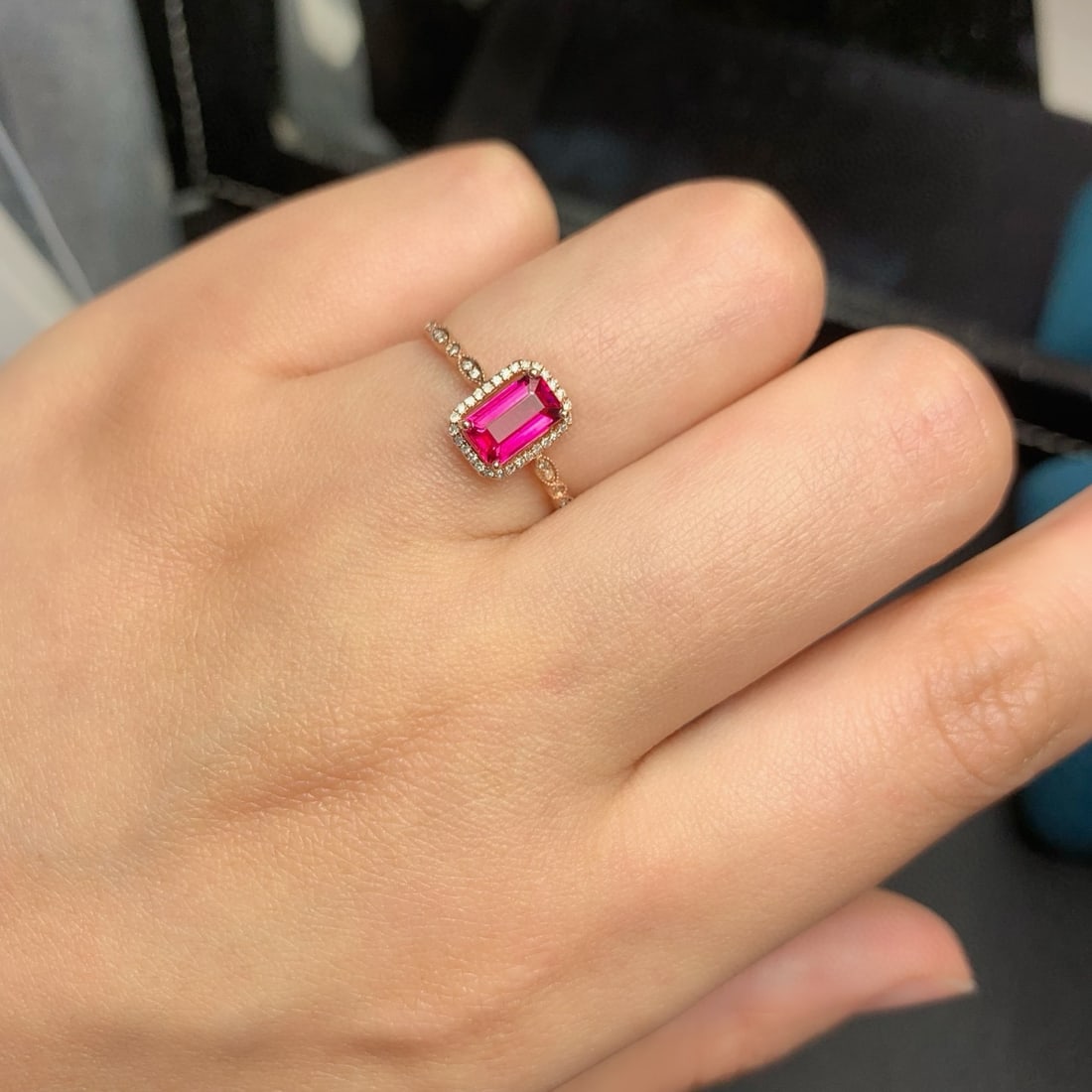 14k Gold 0.8 Ct Natural Tourmaline & Diamond Ring - 6