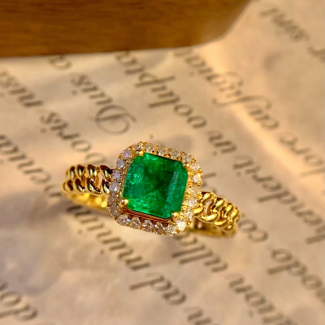 14k Gold 1.1 Ct Vivid Green Natural Emerald & Diamond Ring: Ref:230998191 // gold content:14k gold // ring size:7. 25us // // main gemstone:emerald // shape:octagonal // carat weight:1. 1ct // color:vivid green // treatment:natural // // adjacent gemstone 2 :