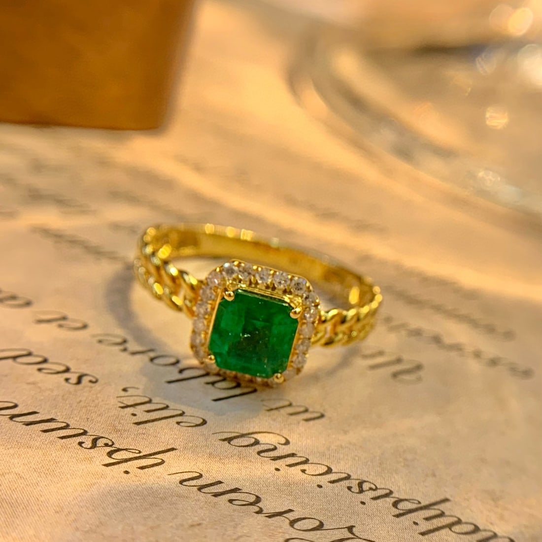 14k Gold 1.1 Ct Vivid Green Natural Emerald & Diamond Ring - 3