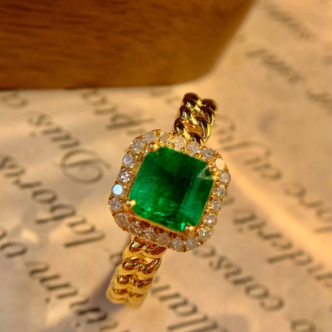 14k Gold 1.1 Ct Vivid Green Natural Emerald & Diamond Ring - 6