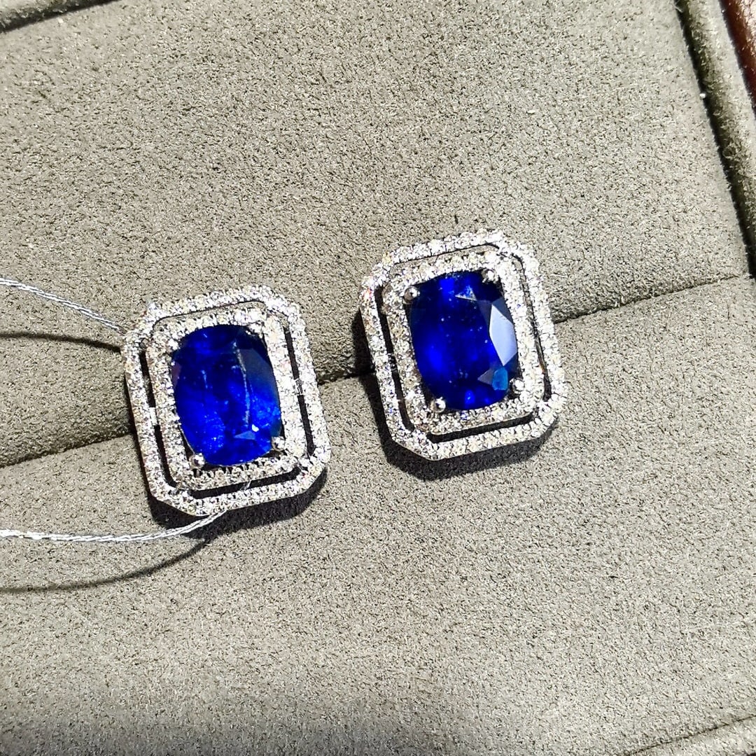 14k Gold 3.55 Ctw Natural Sapphire & Diamond Earrings: Ref:230998202 // gold content:14k gold // main gemstone:sapphire // shape:cushion // carat weight:3. 12ct // color:blue // treatment:natural // // adjacent gemstone 2 : diamond // shape:round //