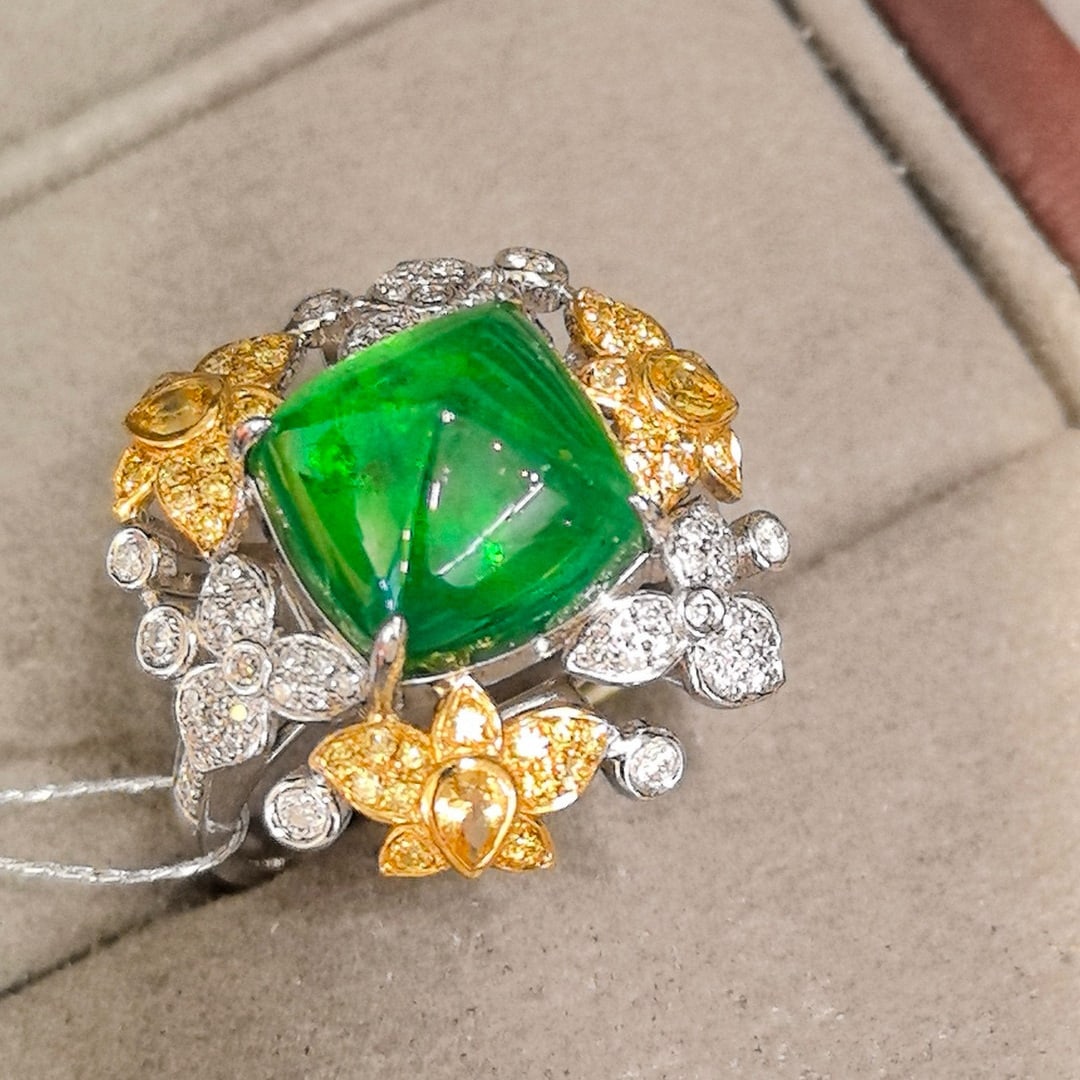 14k Gold 6.65 Ctw Vivid Green Natural Emerald & Diamond Ring - 7