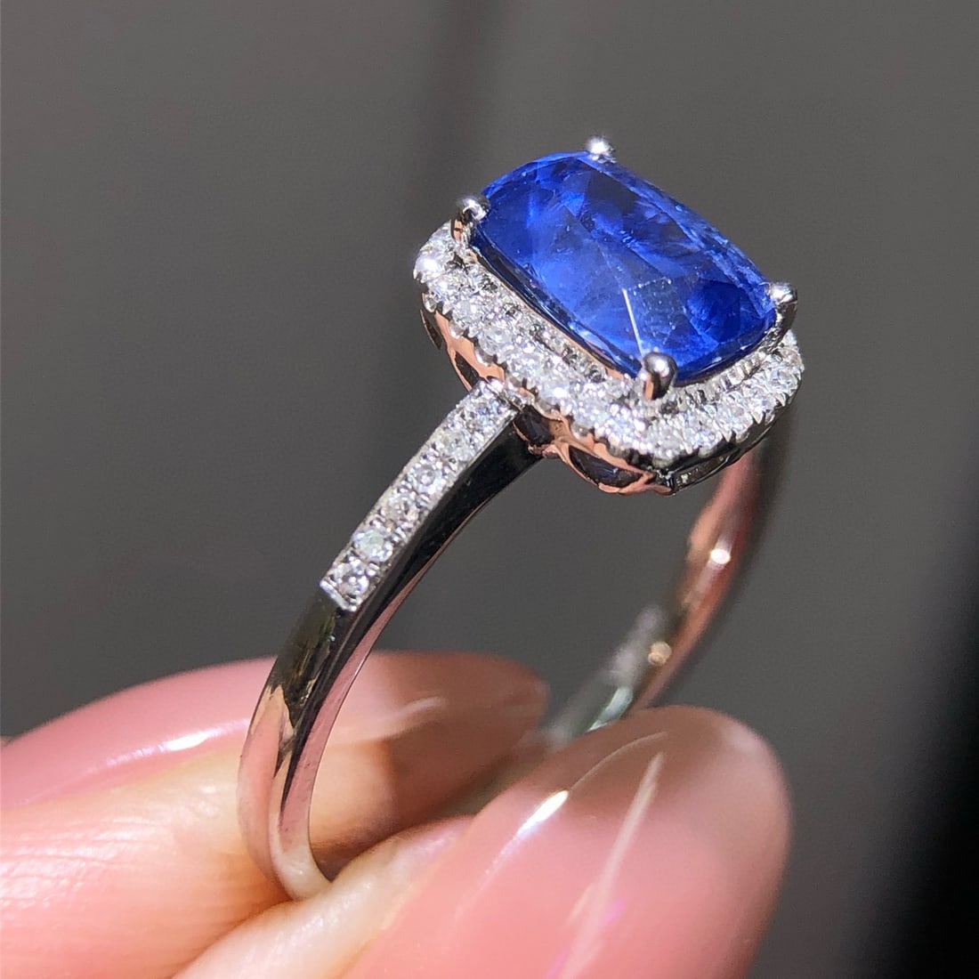 14k Gold 1.75 Ctw Natural Sapphire & Diamond Ring - 2