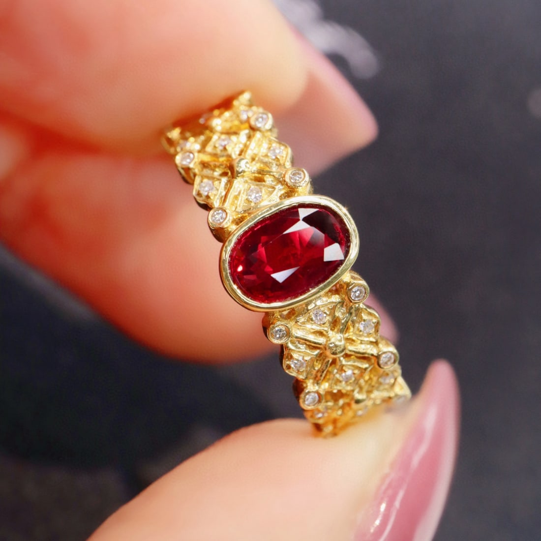 14k Gold 0.86 Ctw Natural Ruby & Diamond Ring - 3