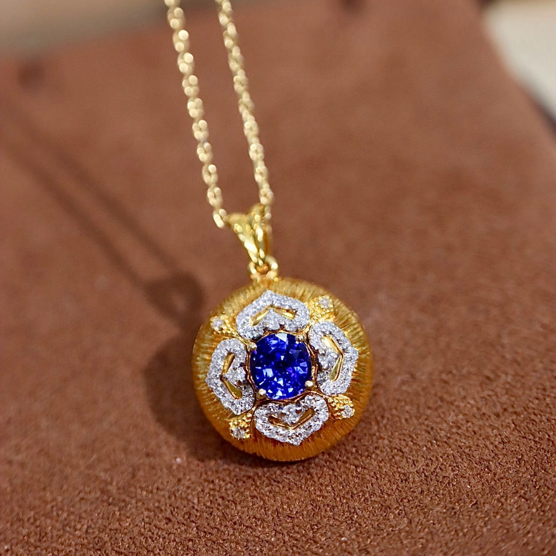 14k Gold 0.80 Ctw Natural Sapphire & Diamond Pendant( Without Chain ) - 4