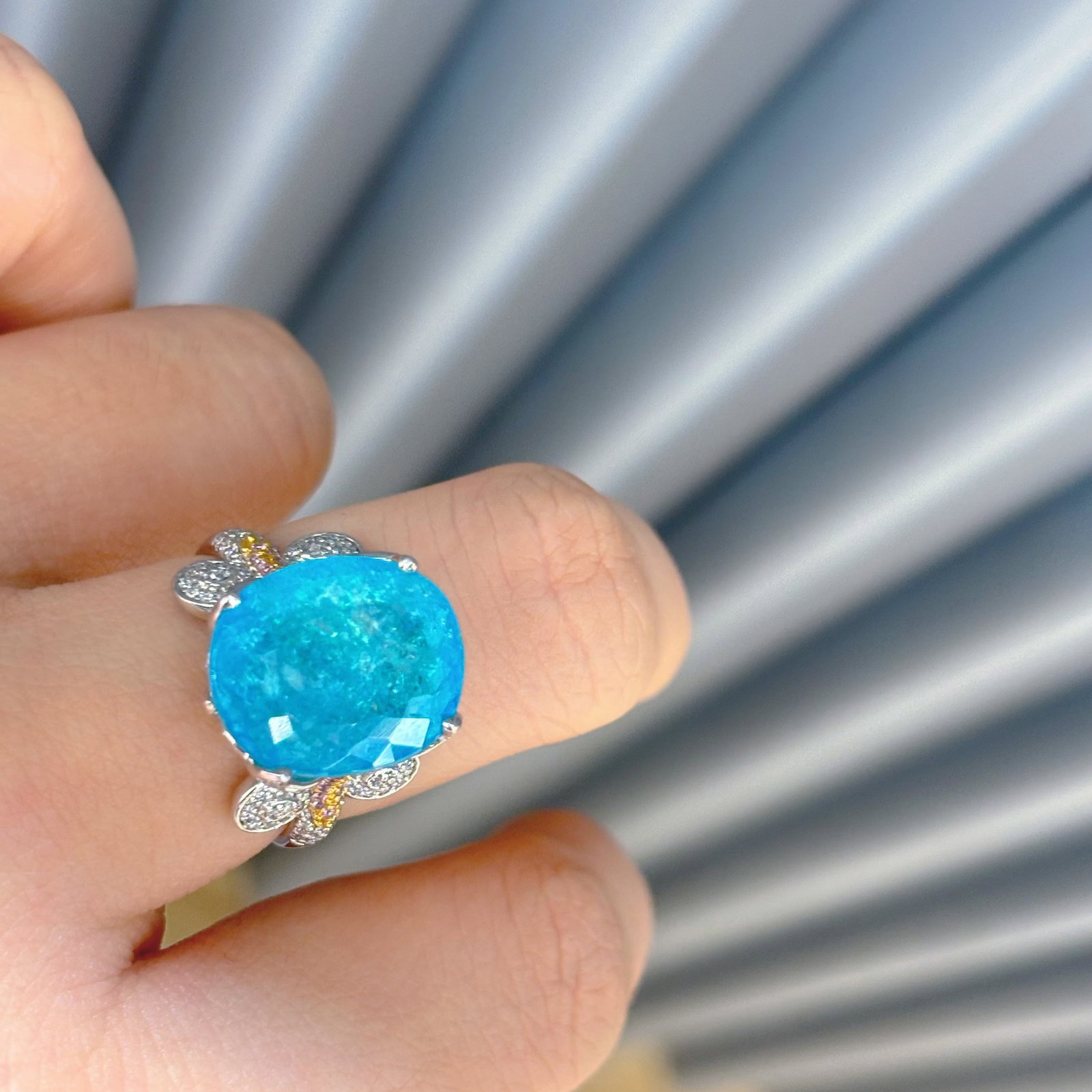 14k Gold 9.9 Ct Natural Paraiba Tourmaline & Diamond Ring - 4