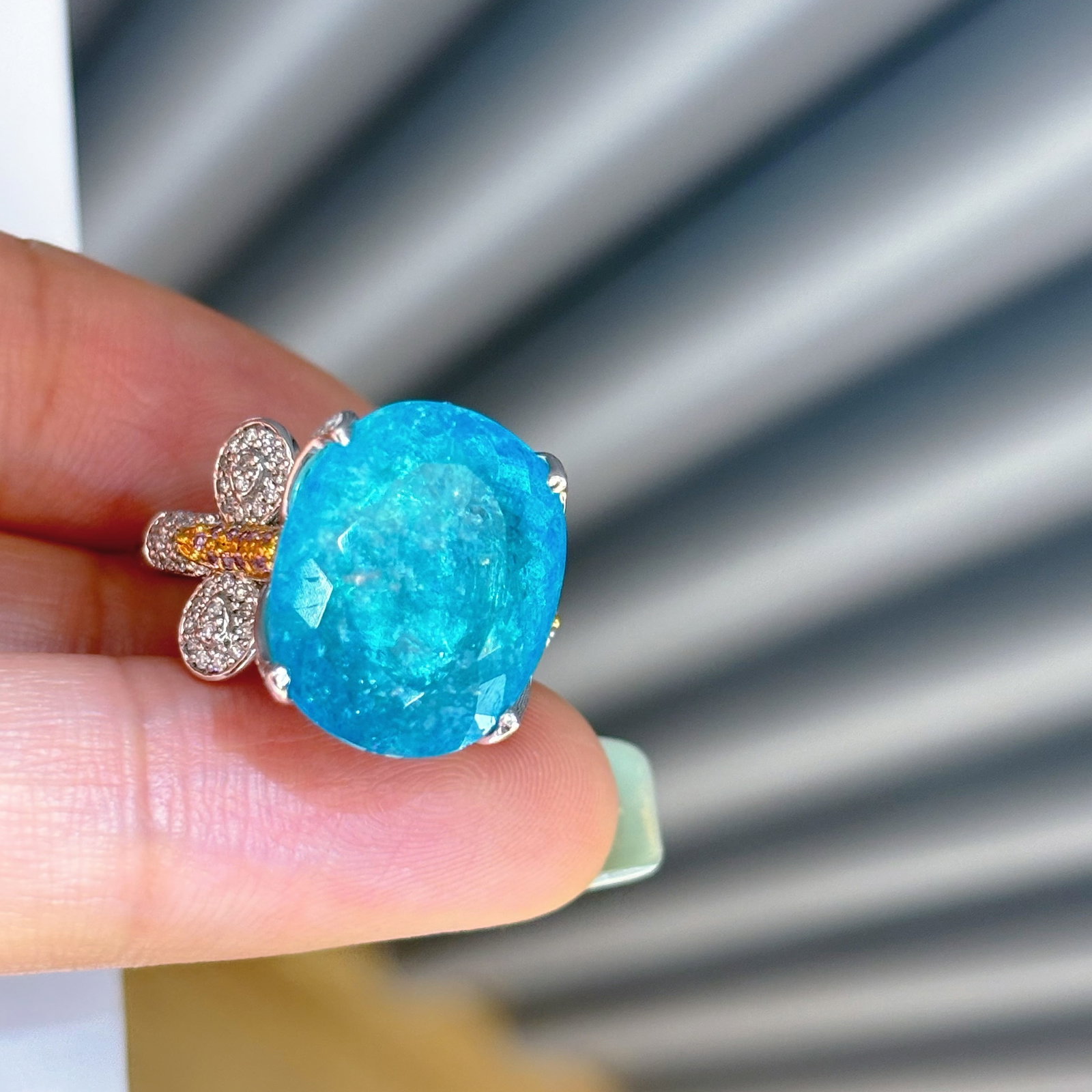 14k Gold 9.9 Ct Natural Paraiba Tourmaline & Diamond Ring - 5