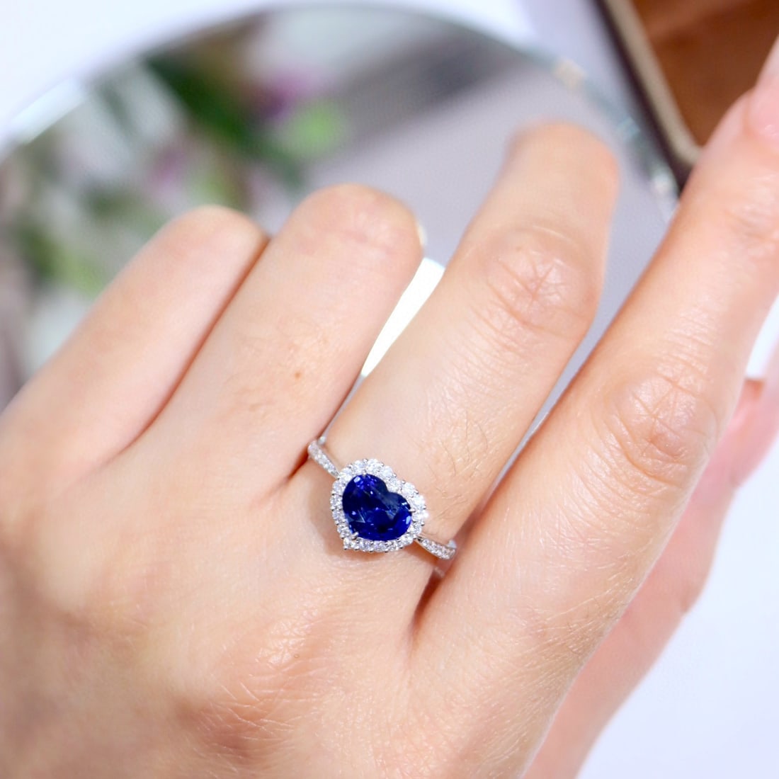 14k Gold 1.80 Ctw Natural Sapphire & Diamond Ring - 4