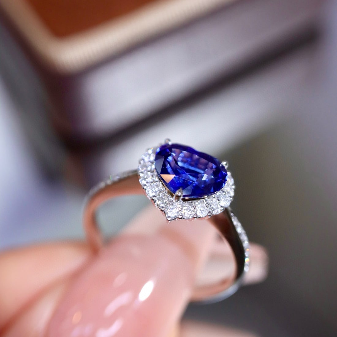 14k Gold 1.80 Ctw Natural Sapphire & Diamond Ring - 7