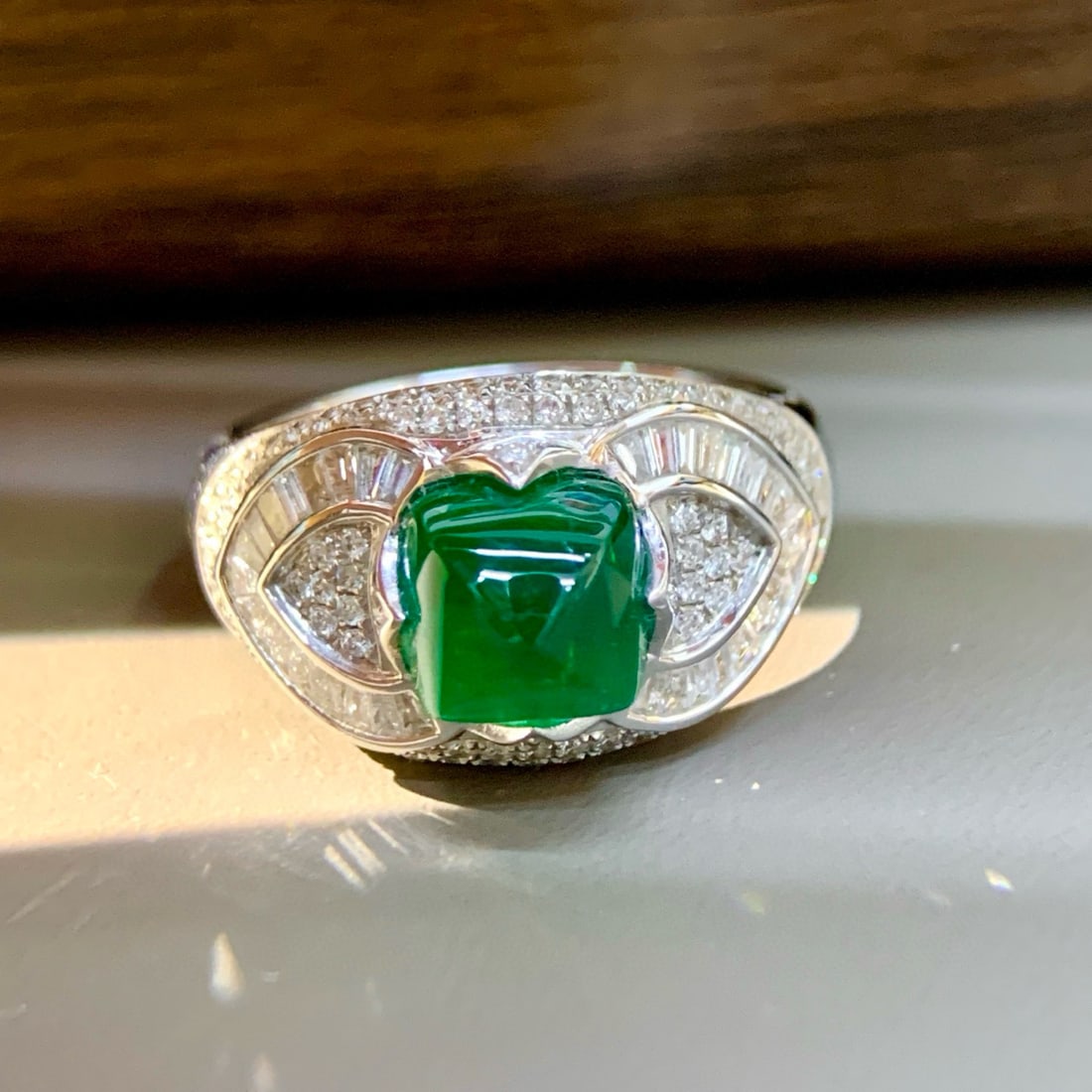 14k Gold 3.08 Ctw Vivid Green Natural Emerald & Diamond Ring - 4