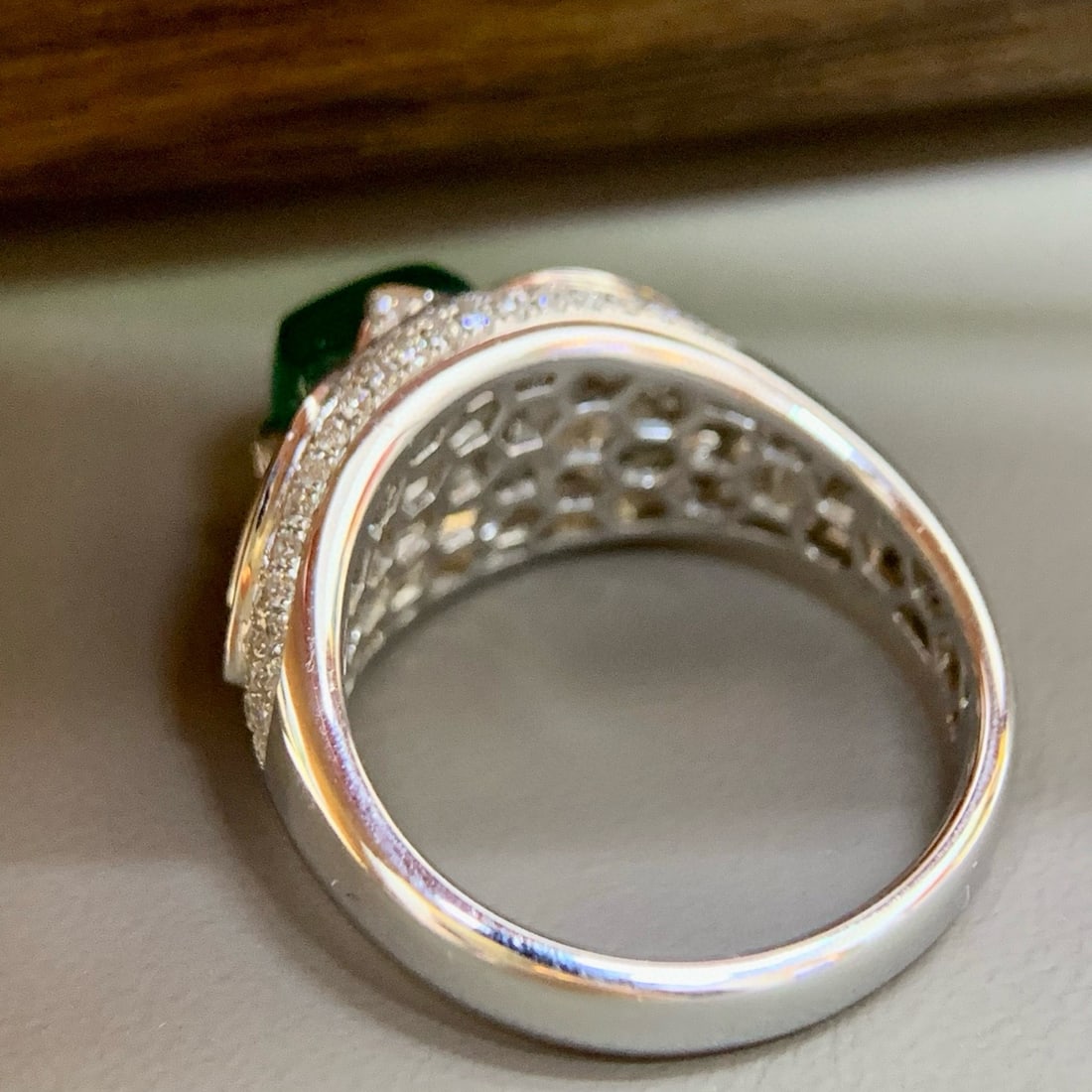 14k Gold 3.08 Ctw Vivid Green Natural Emerald & Diamond Ring - 6